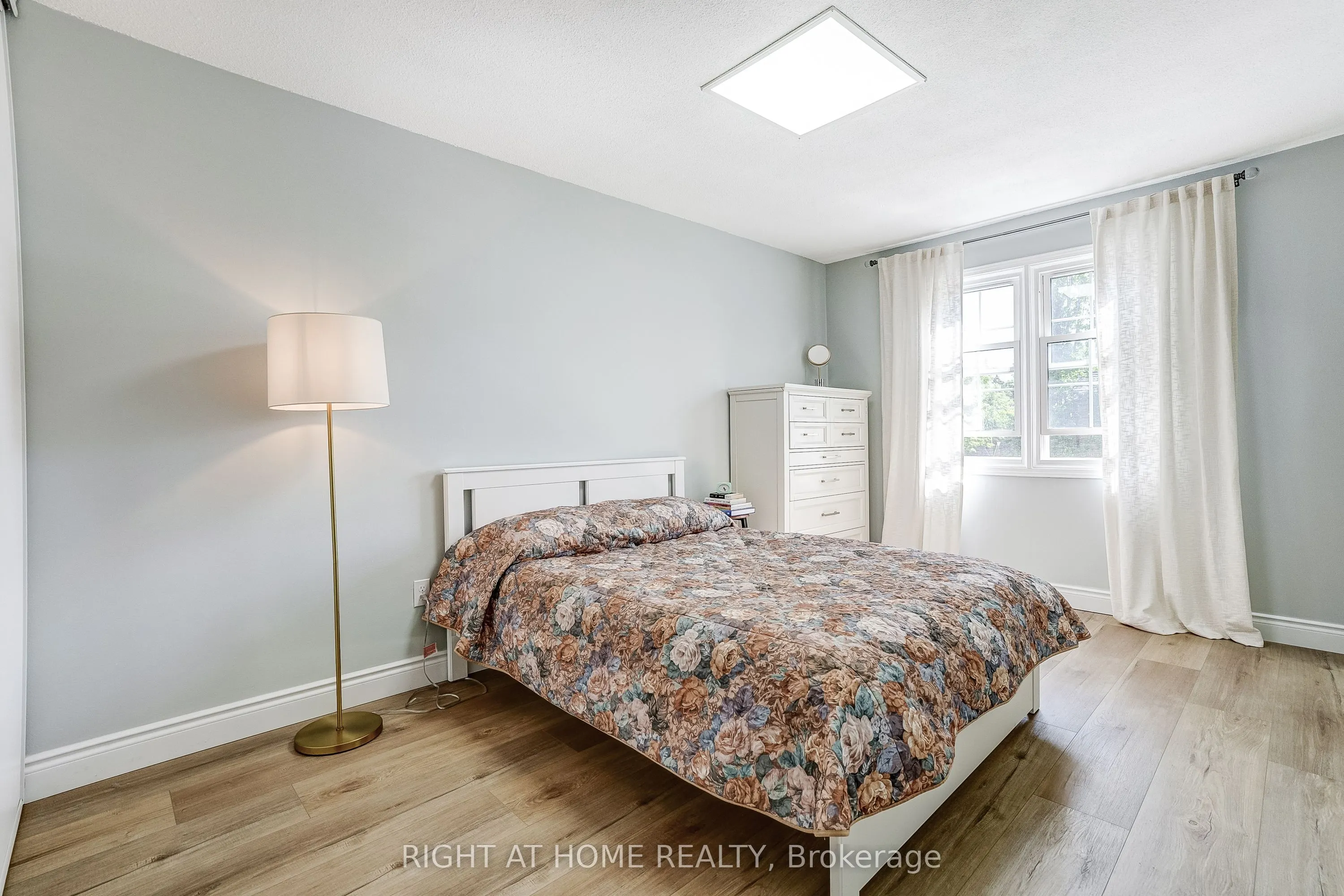 2120 Rathburn Road E #55