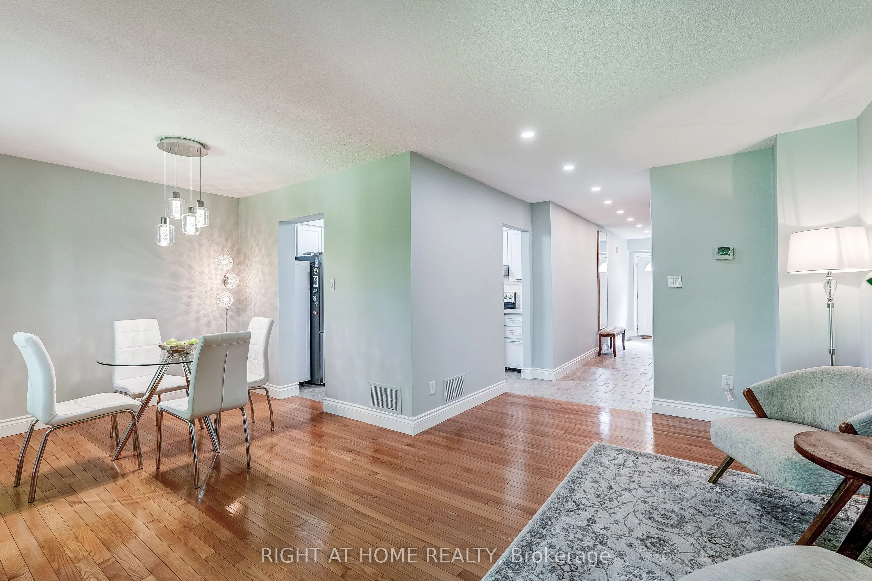 2120 Rathburn Road E #55