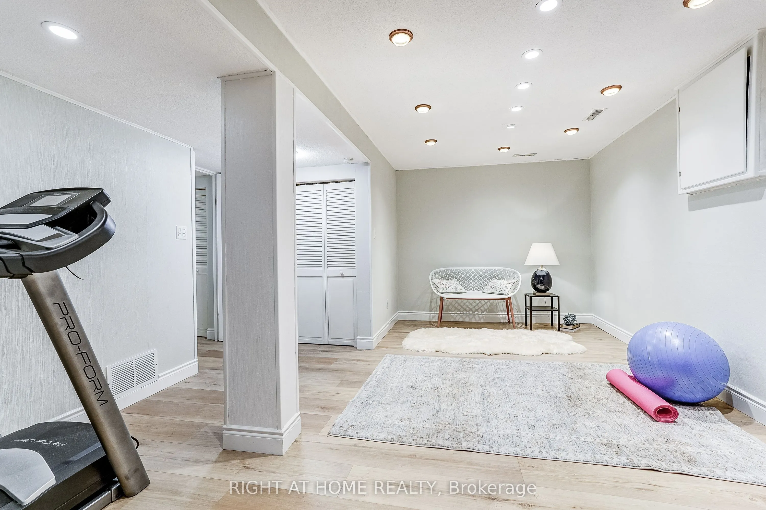 2120 Rathburn Road E #55