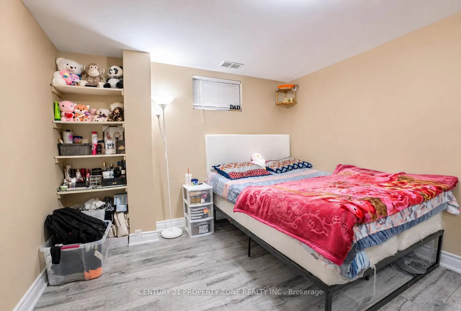 7652 Roselle Crescent