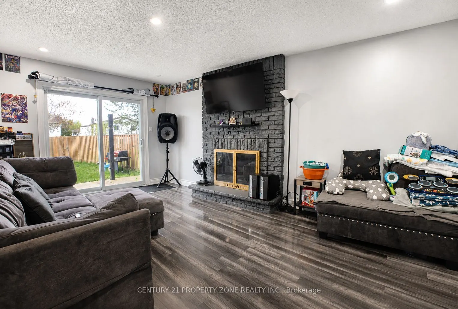 7652 Roselle Crescent