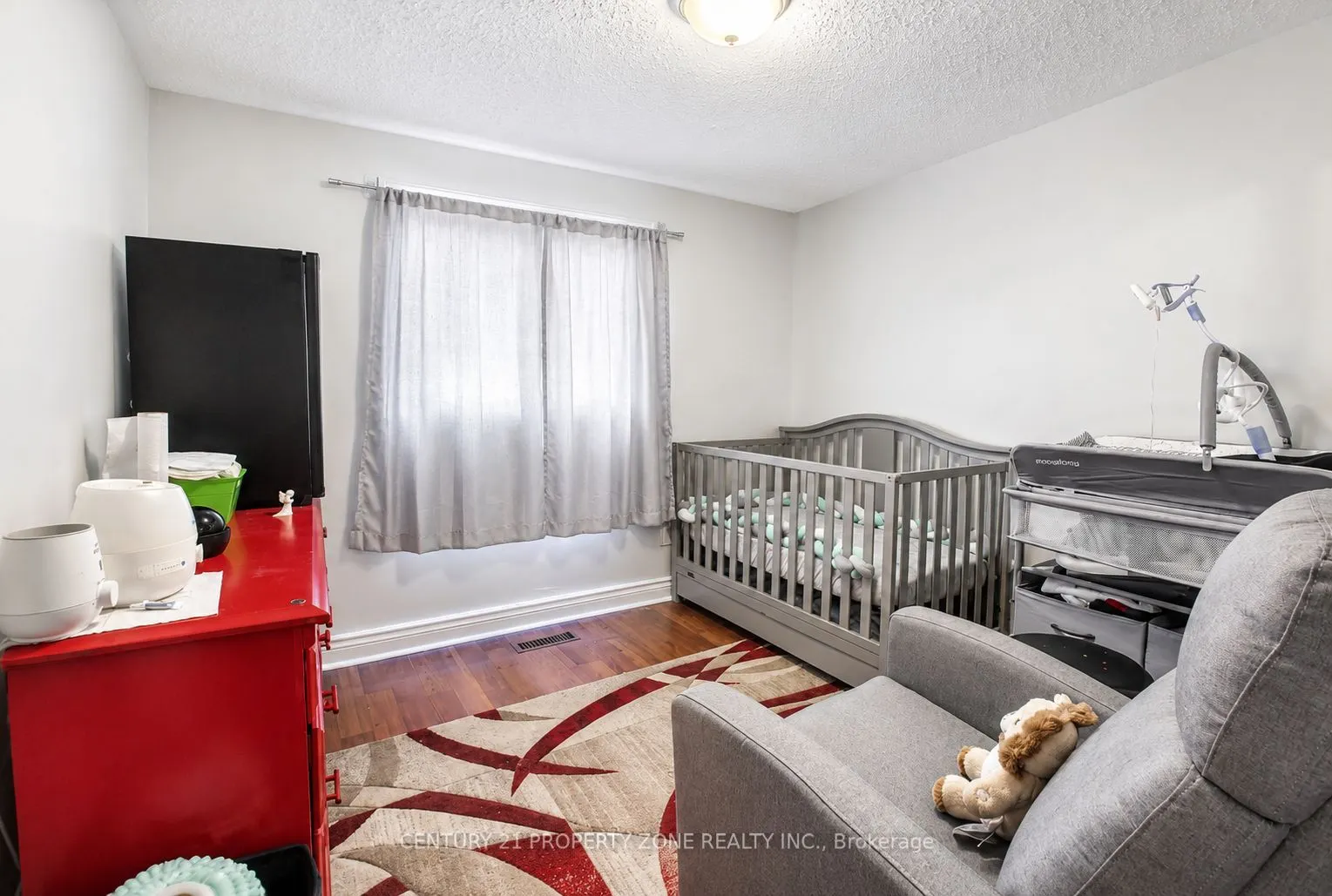 7652 Roselle Crescent