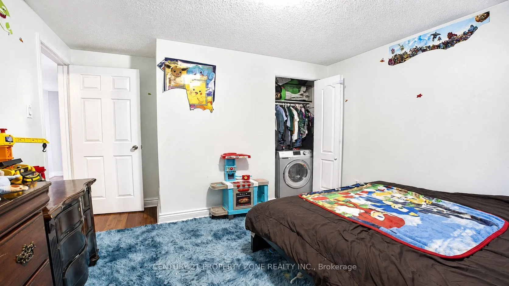 7652 Roselle Crescent