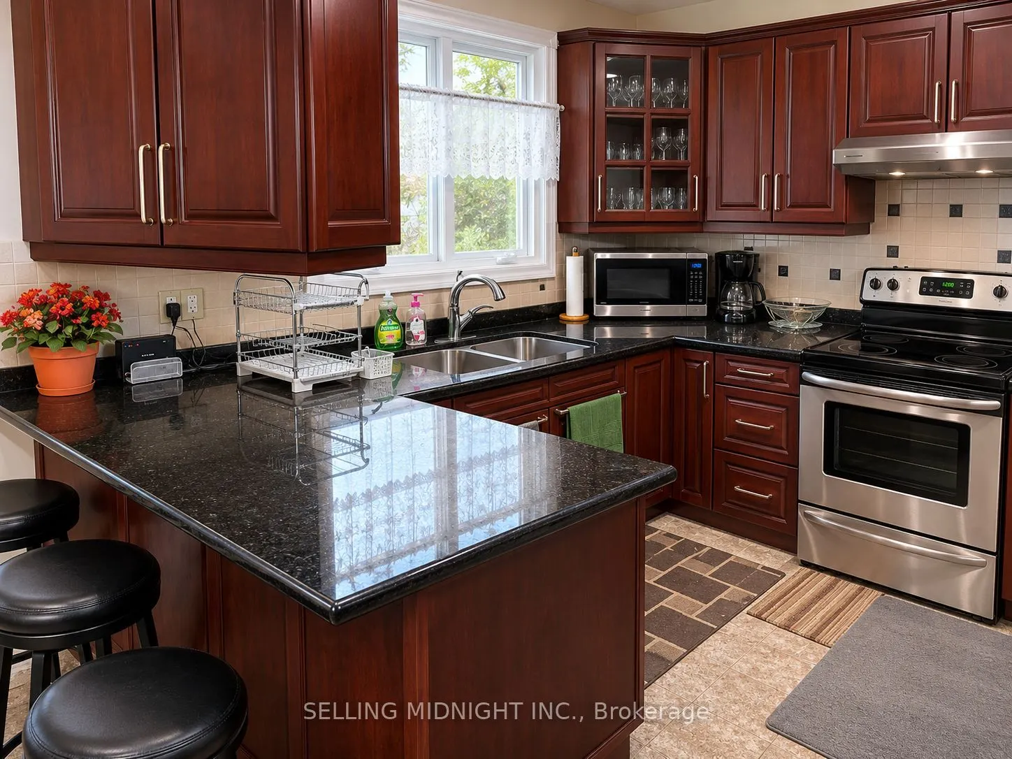 441 Rutherford Road N #Room