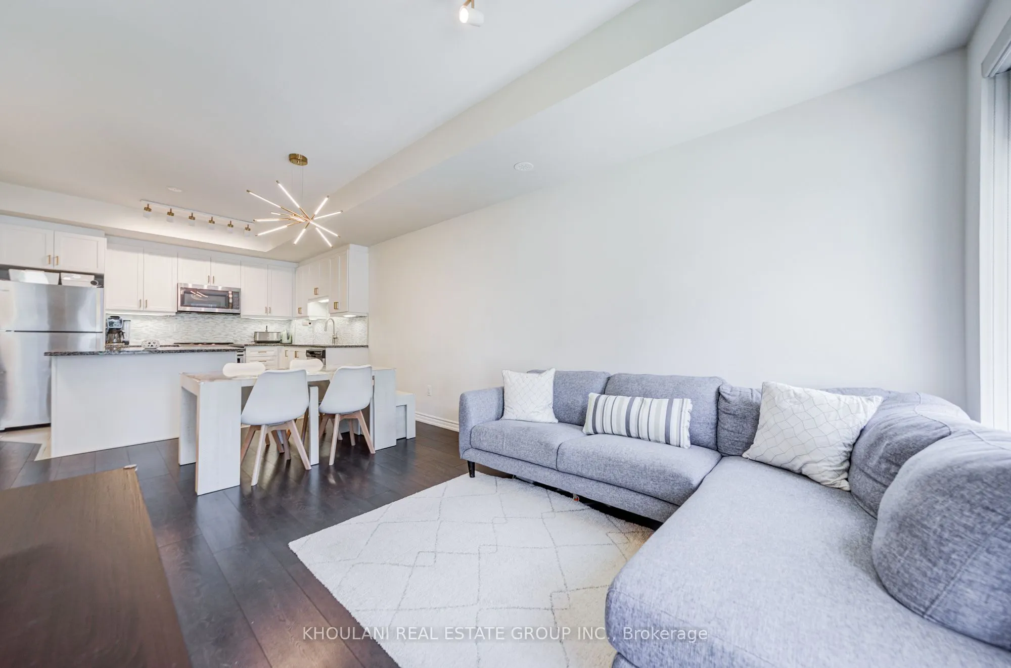 11 Applewood Lane #240