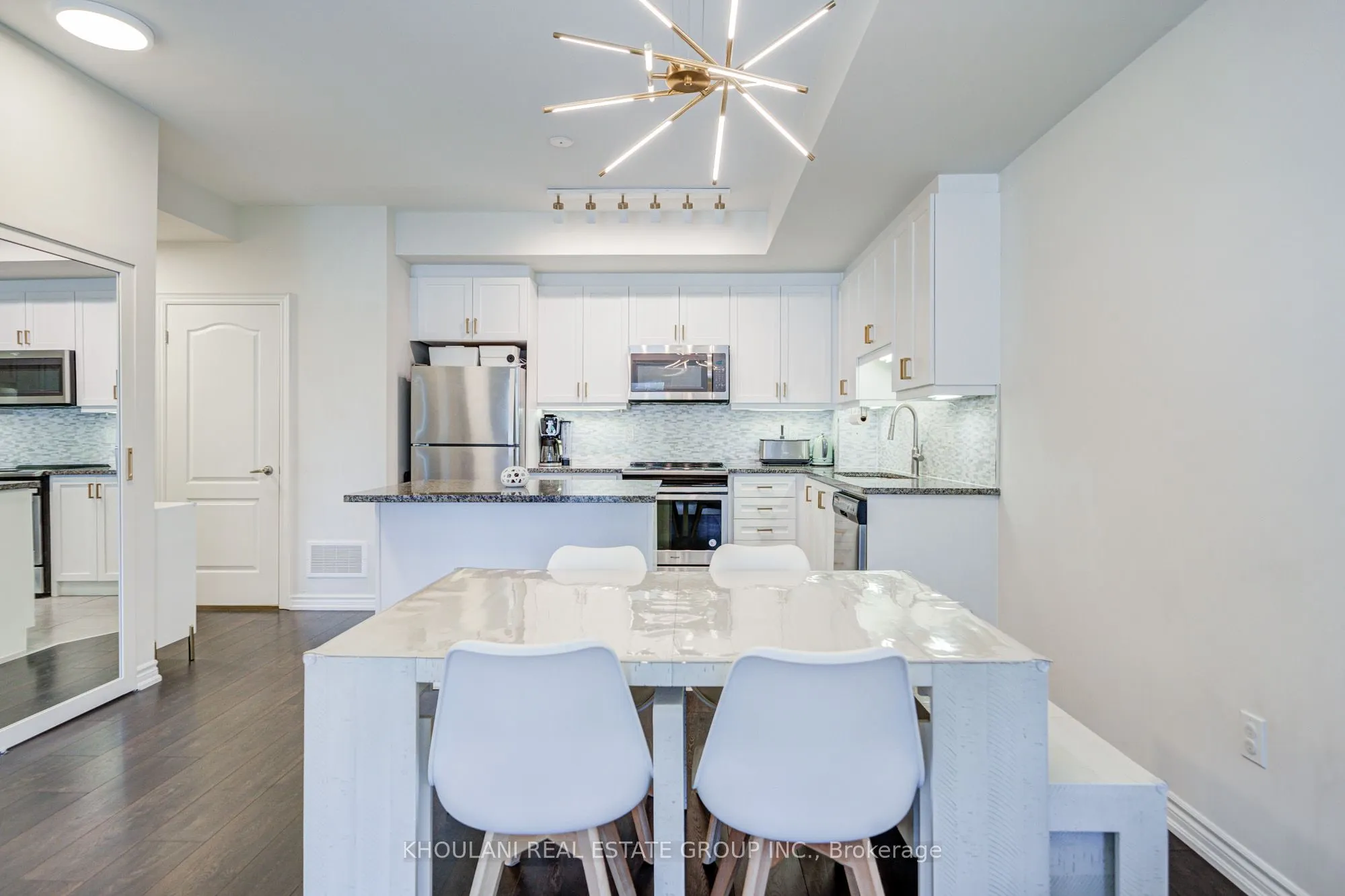 11 Applewood Lane #240