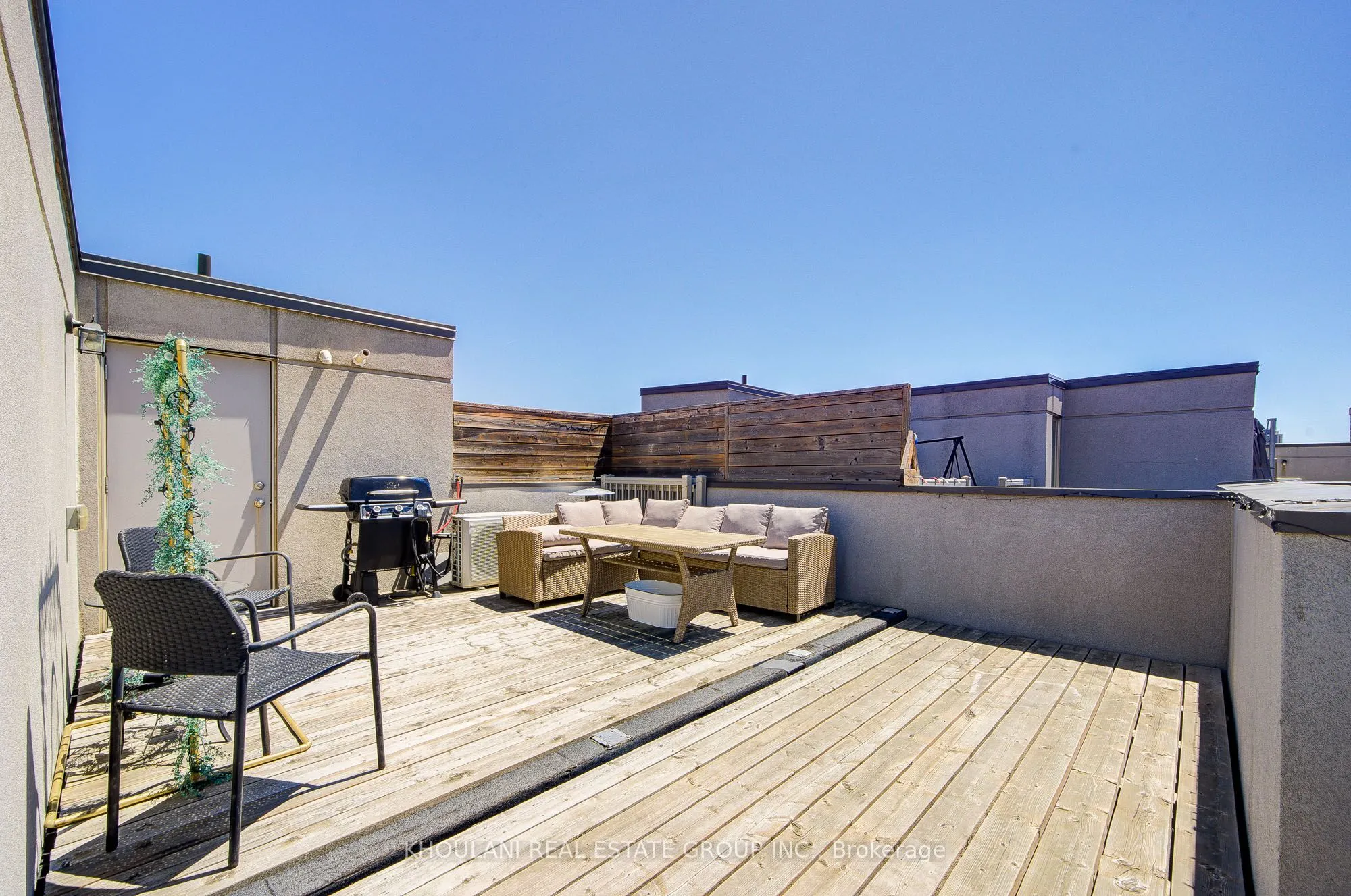11 Applewood Lane #240