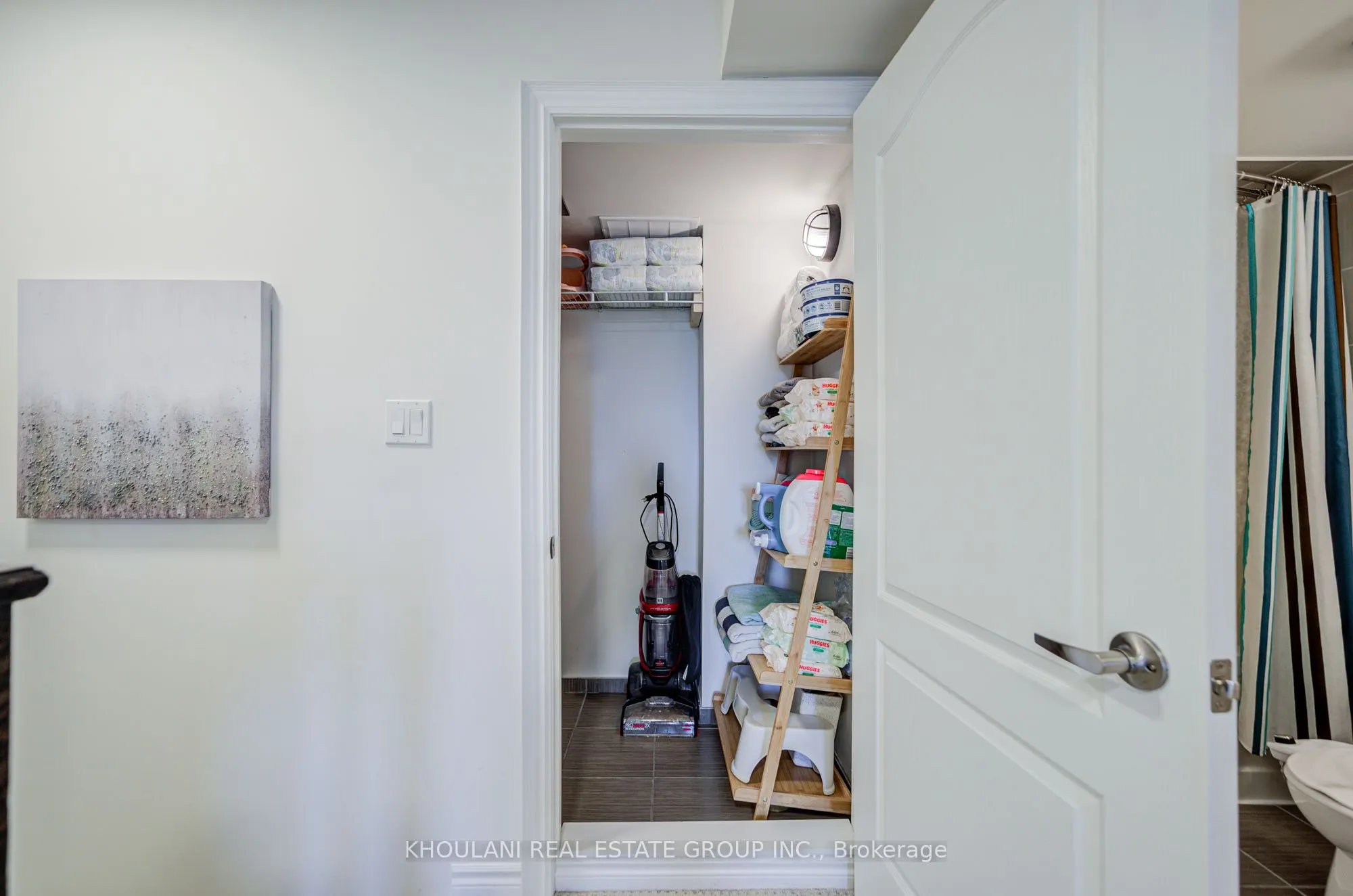 11 Applewood Lane #240