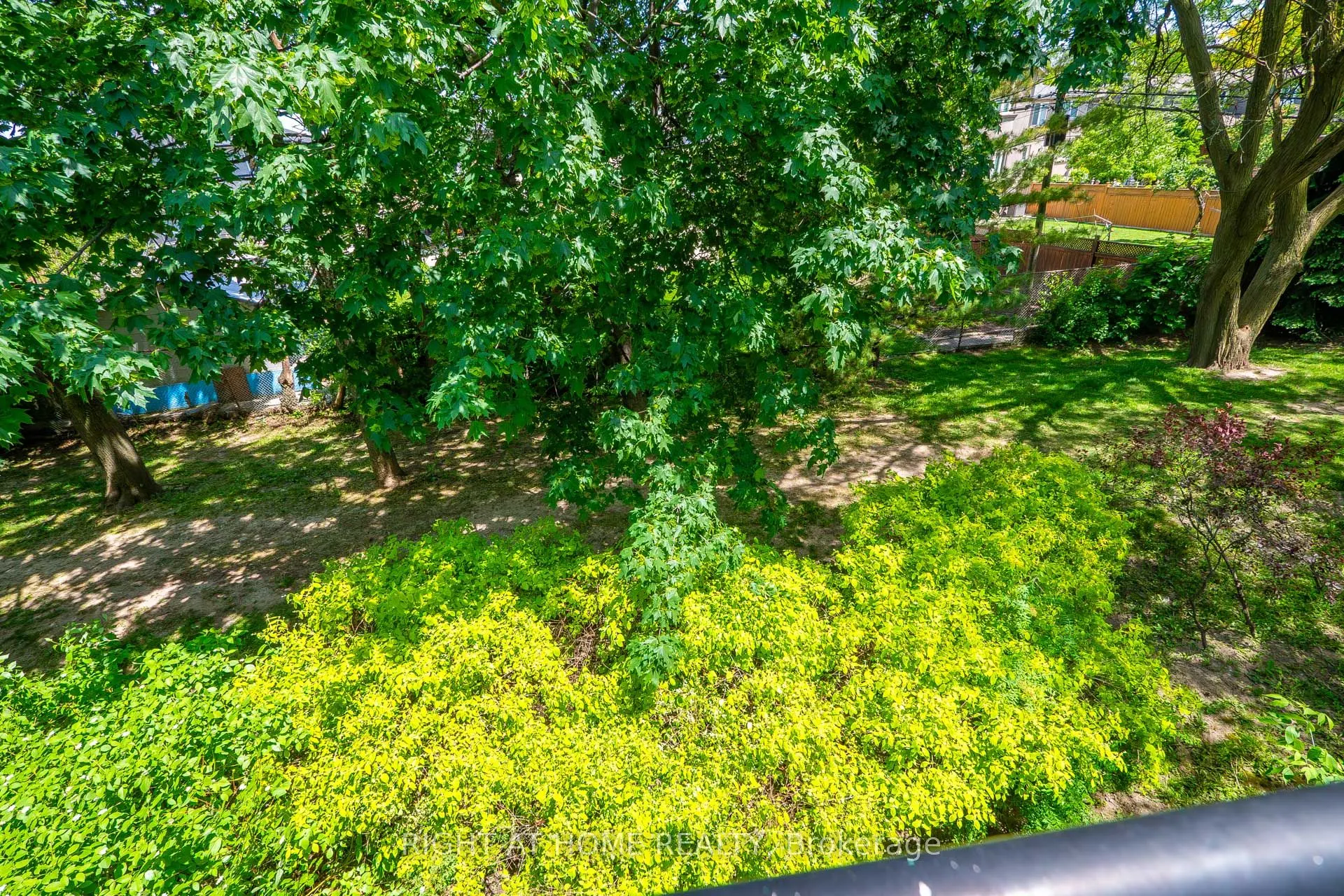 105 George Appleton Way #2151