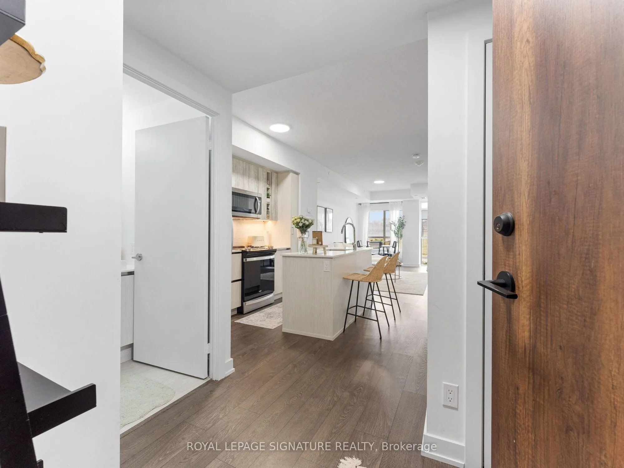 251 Manitoba Street S #132