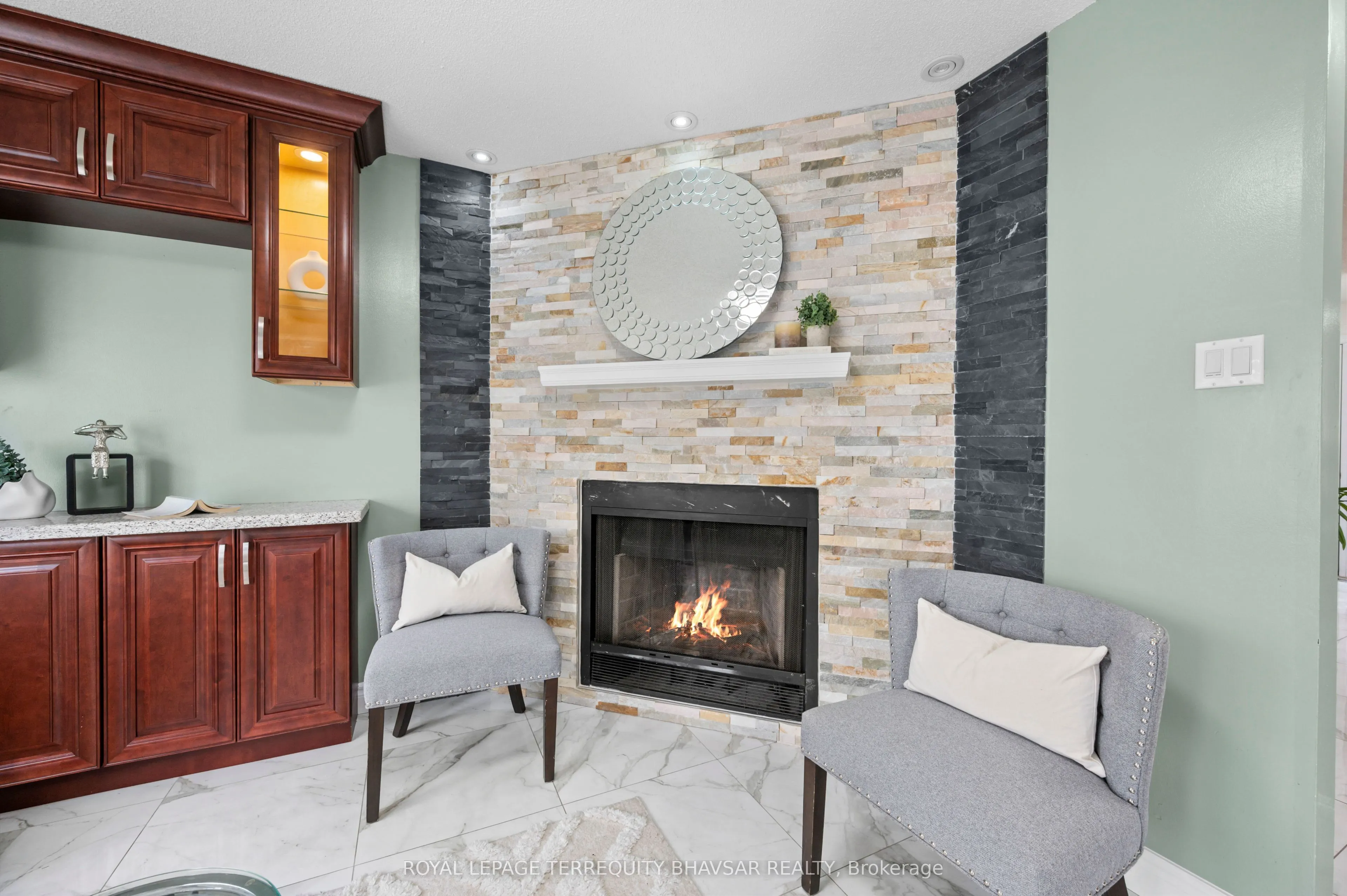 3118 Shadetree Drive