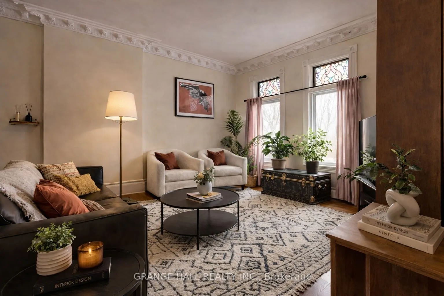 1544 King Street W