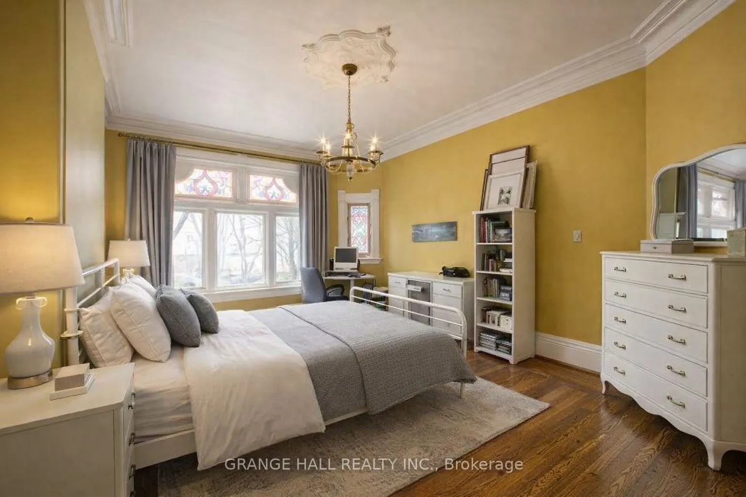 1544 King Street W