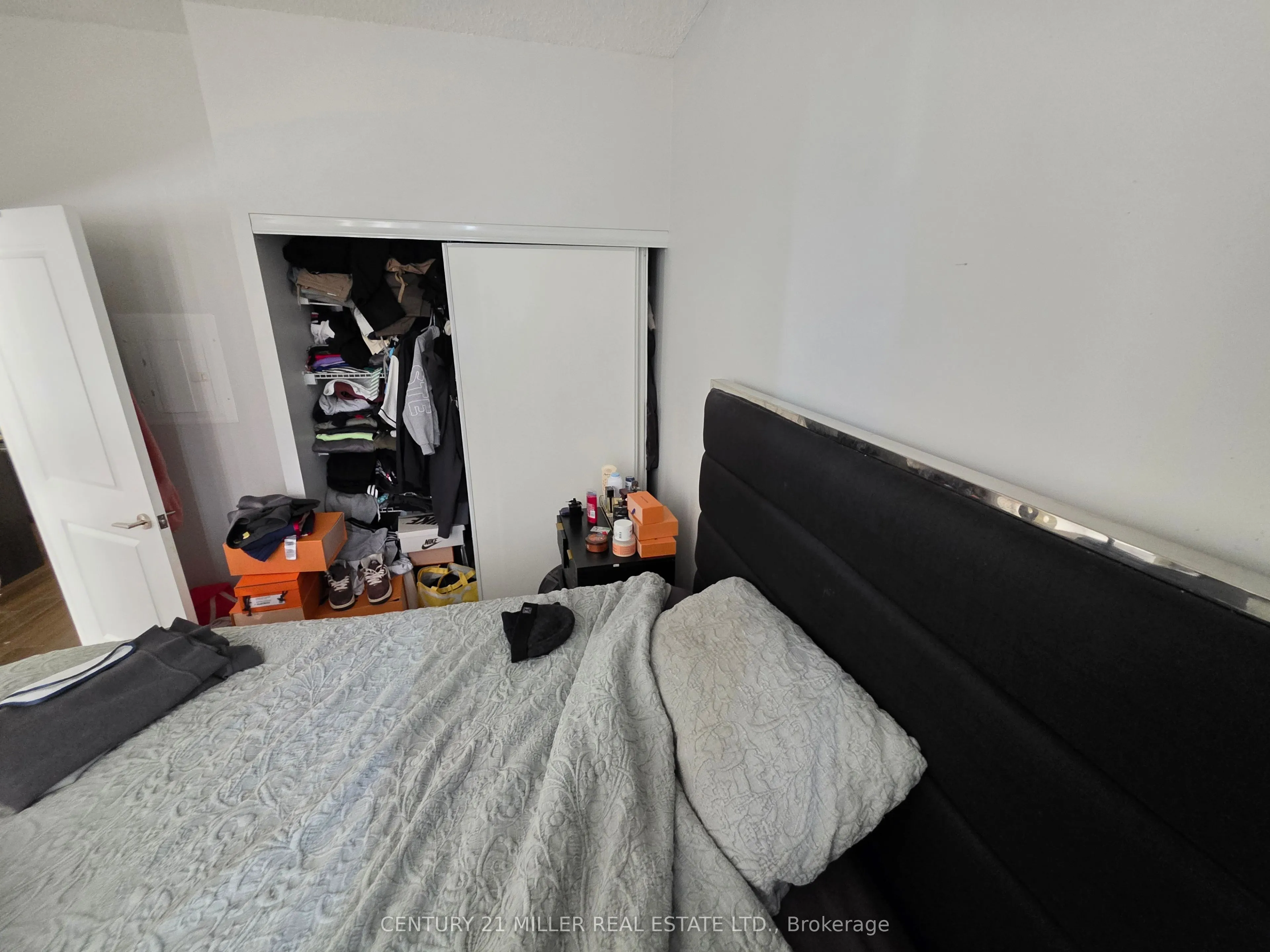 6 Eva Road #111