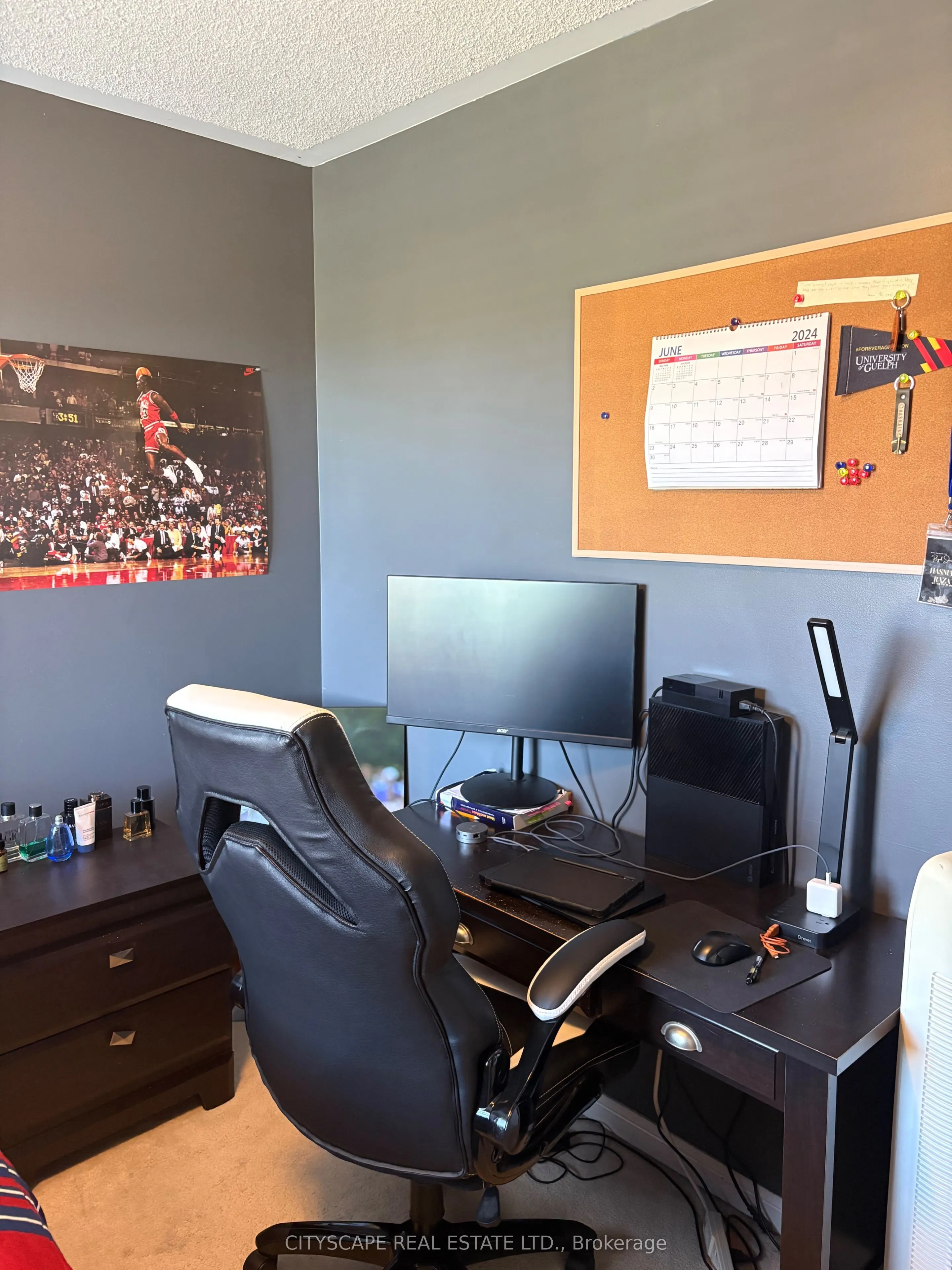 879 Bennett Boulevard