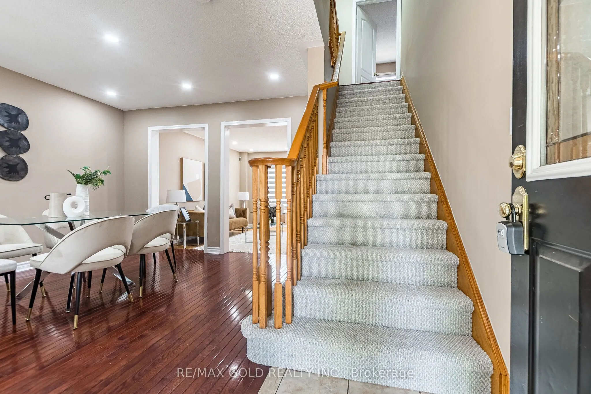 34 Worthington Avenue