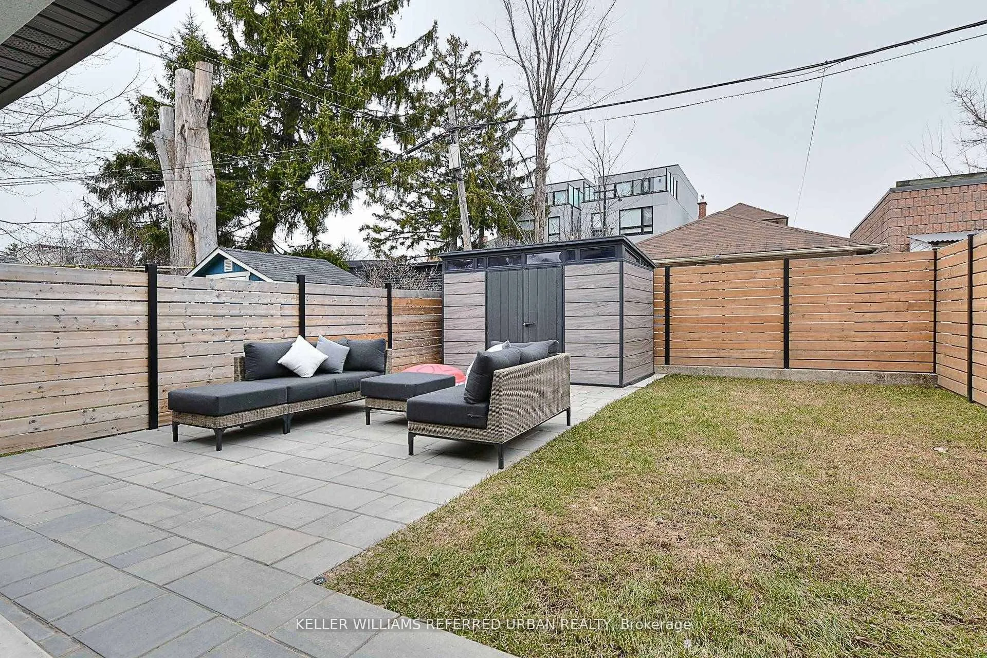 613 Harvie Avenue