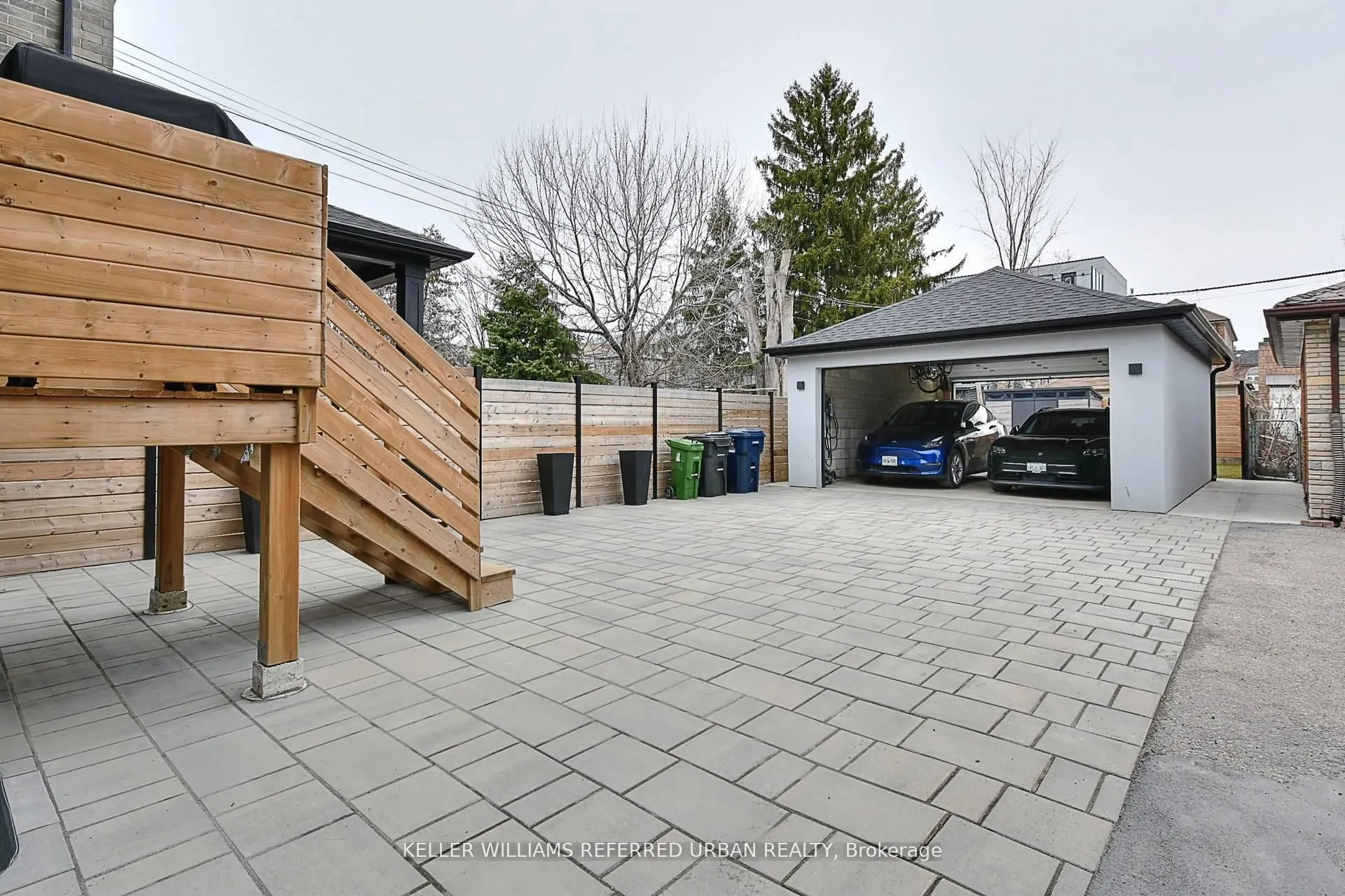 613 Harvie Avenue
