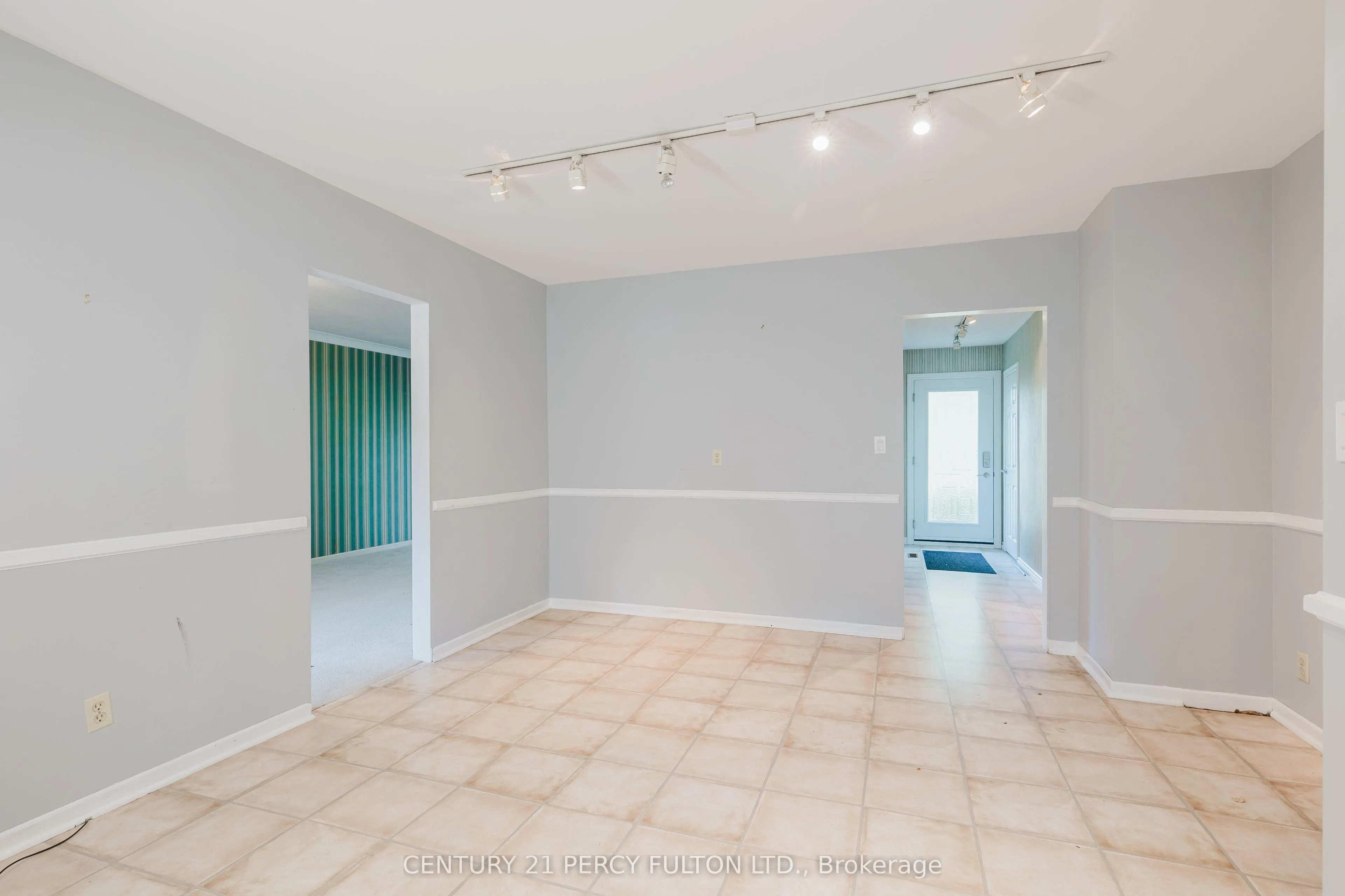 10208 Tenth Line