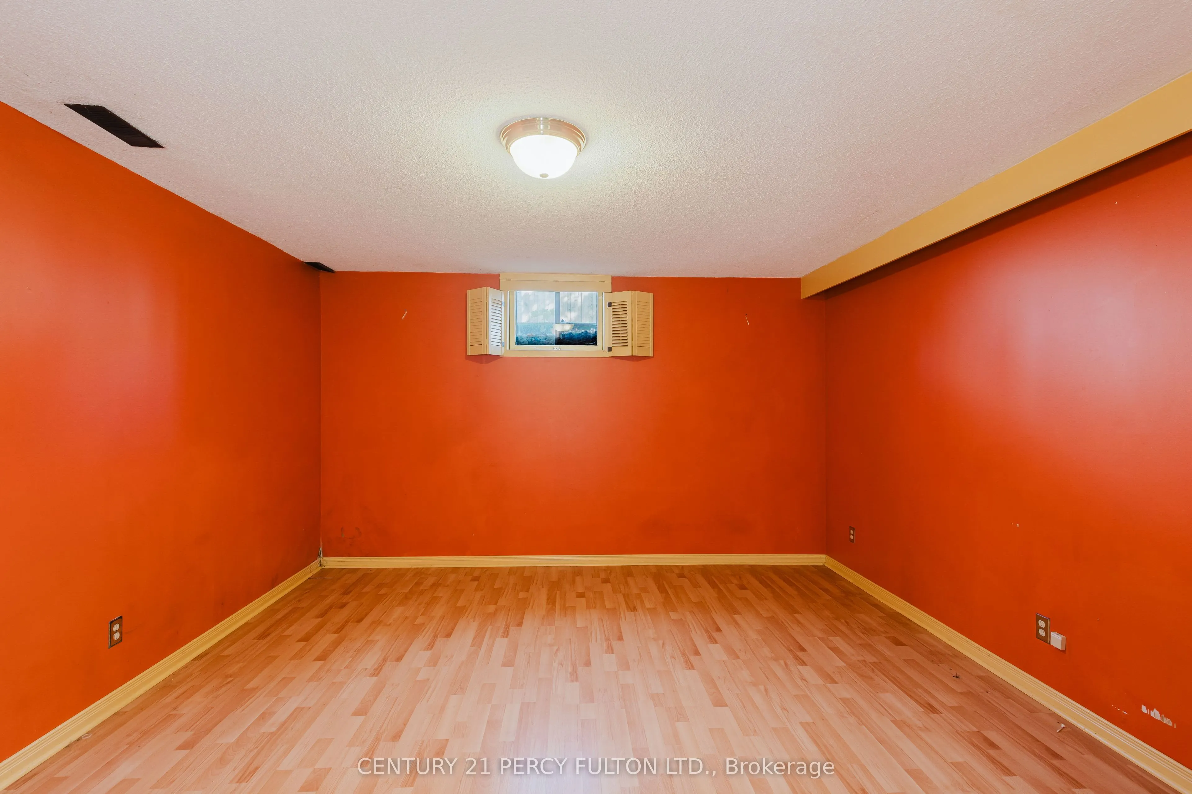 10208 Tenth Line
