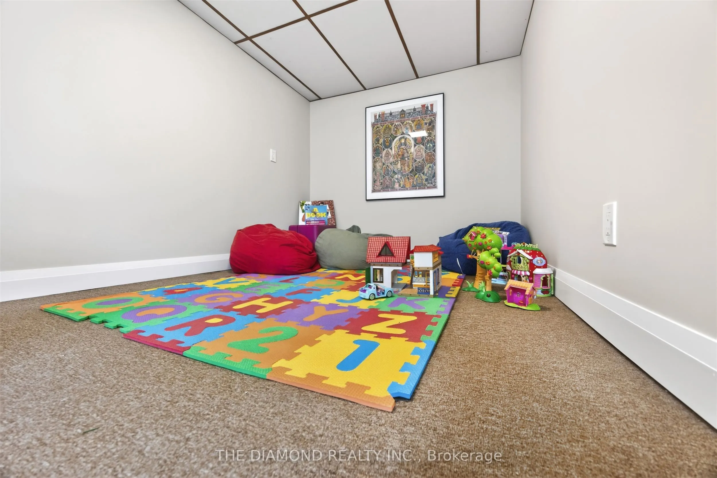 11 Swordbill Drive