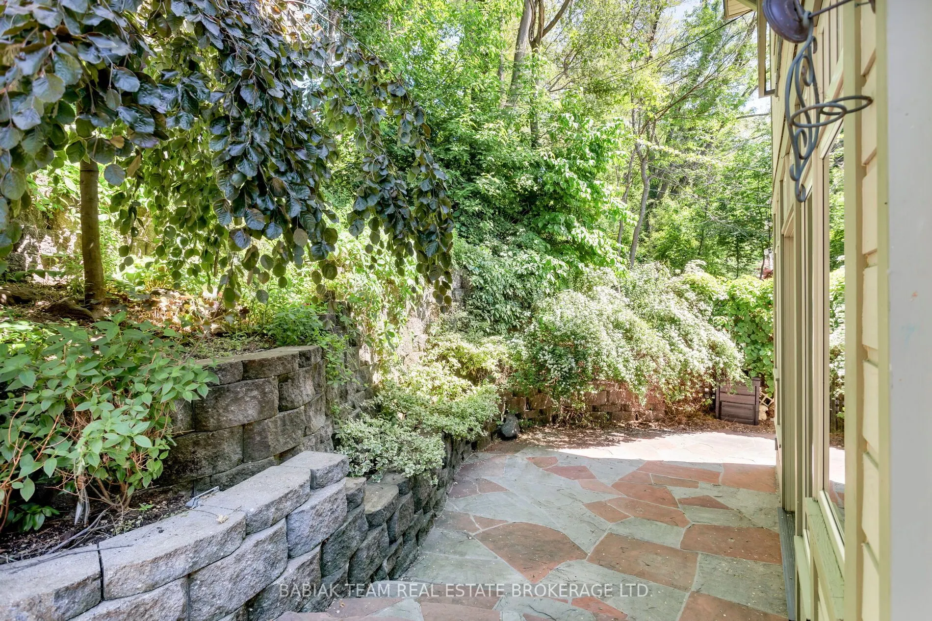 33 Halford Avenue