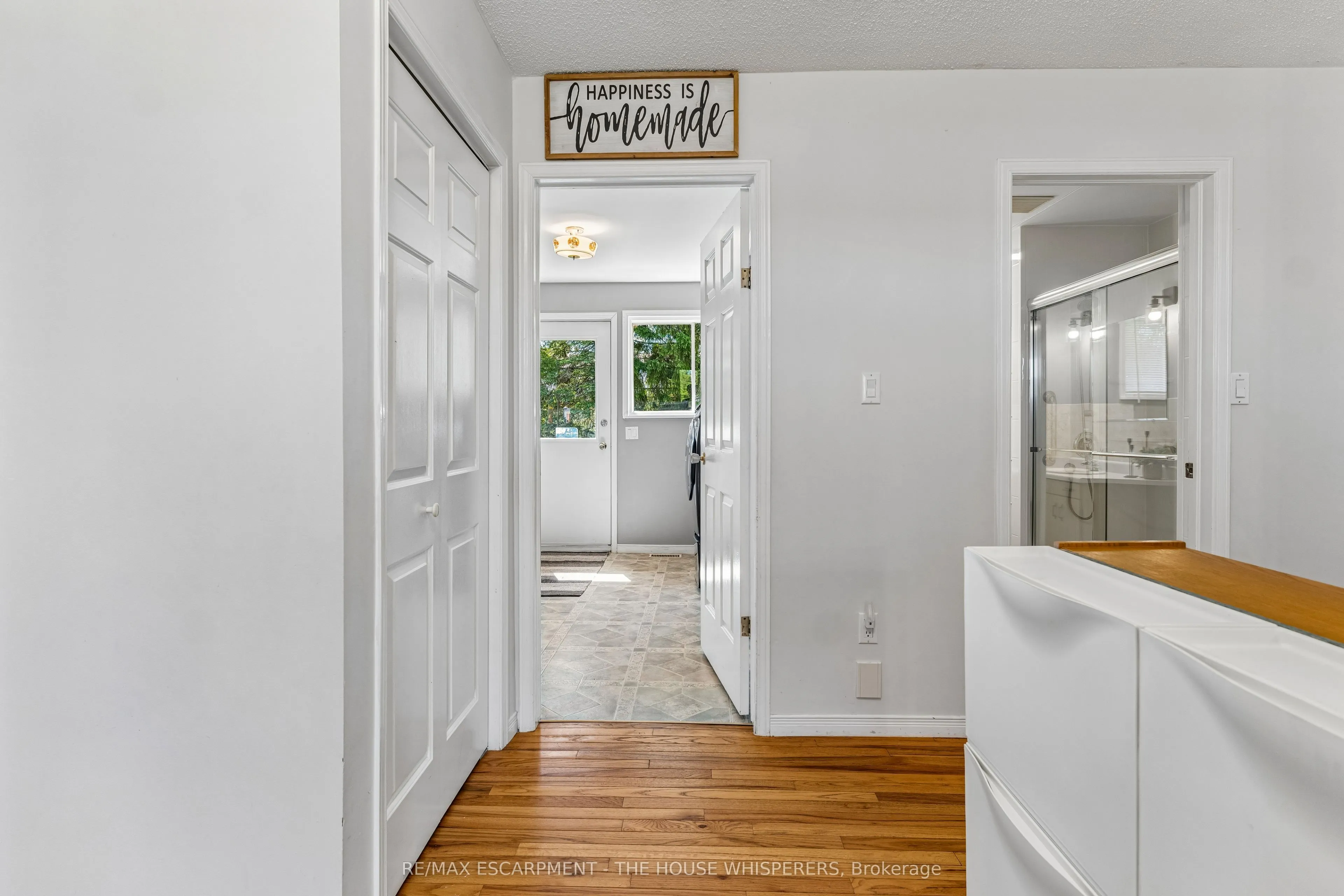 1250 Arkell Road