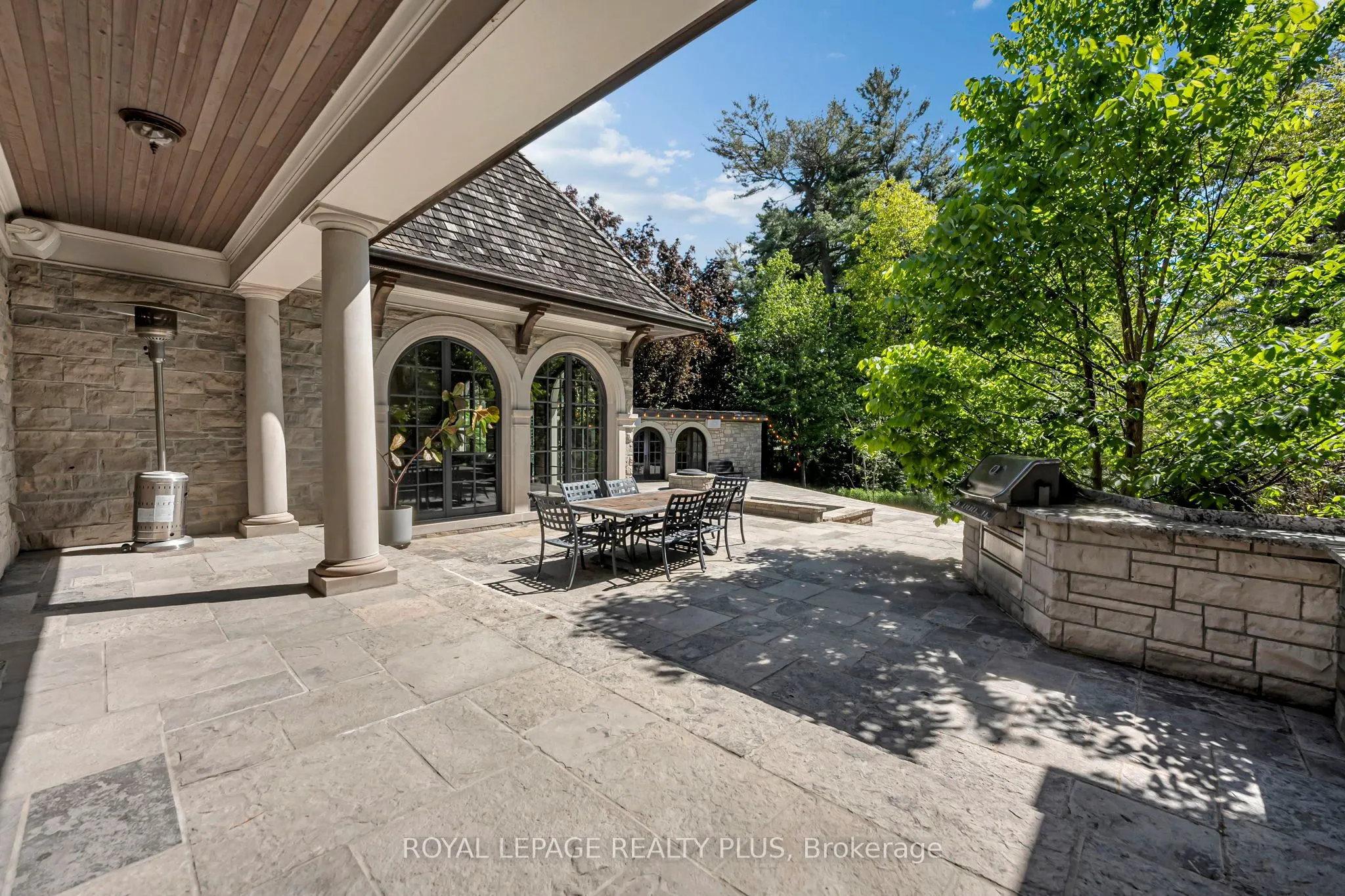 1476 Carmen Drive