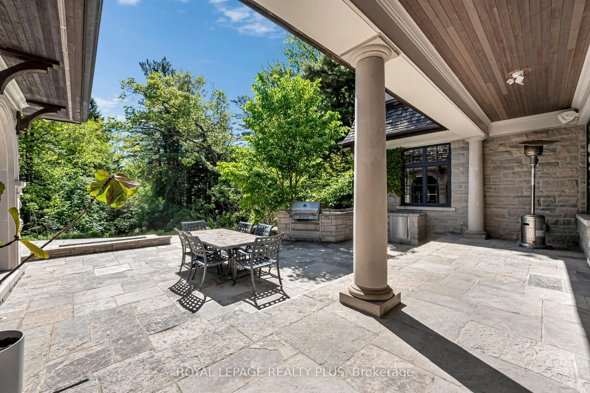 1476 Carmen Drive