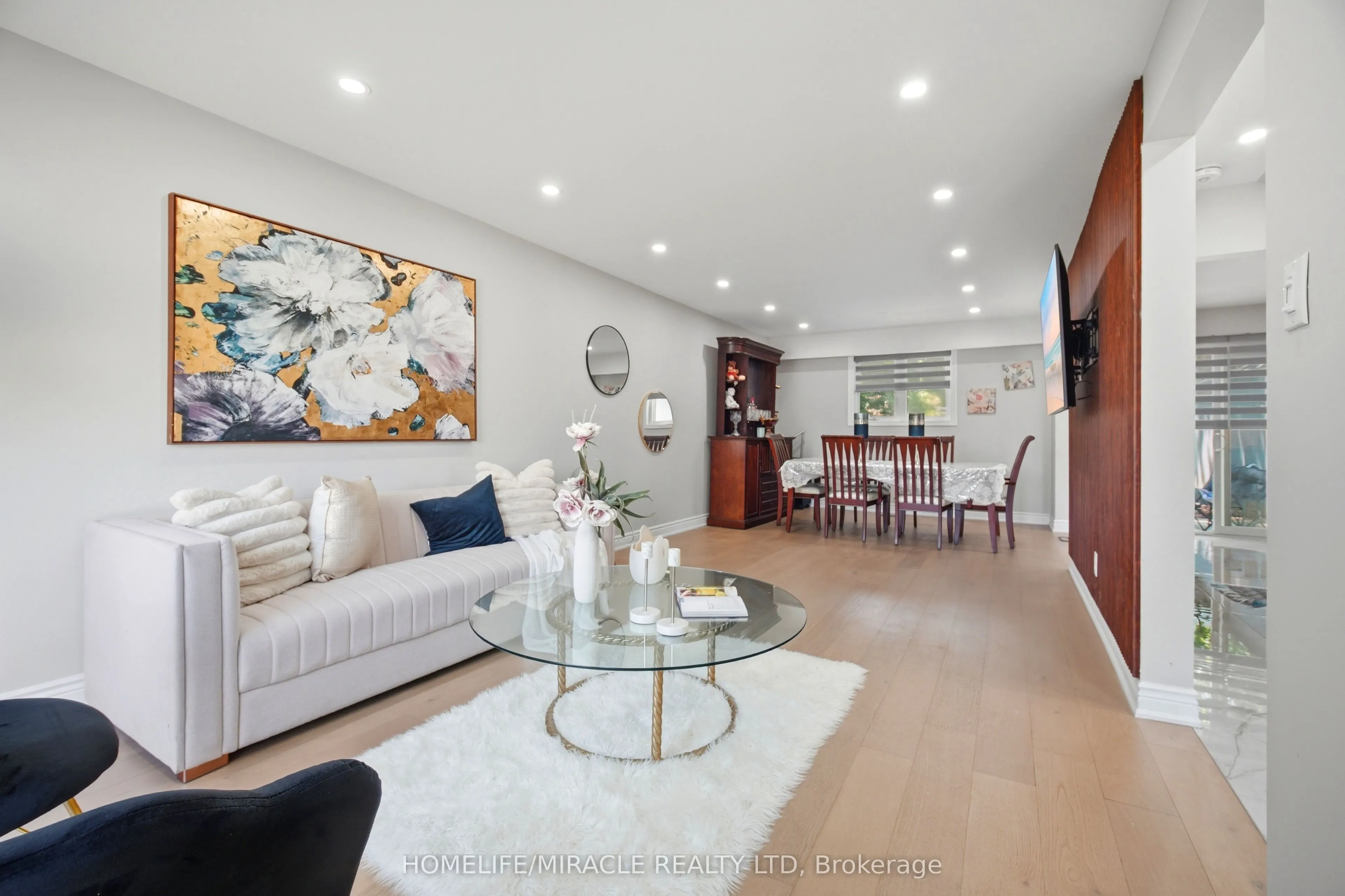 96 Bonham Boulevard