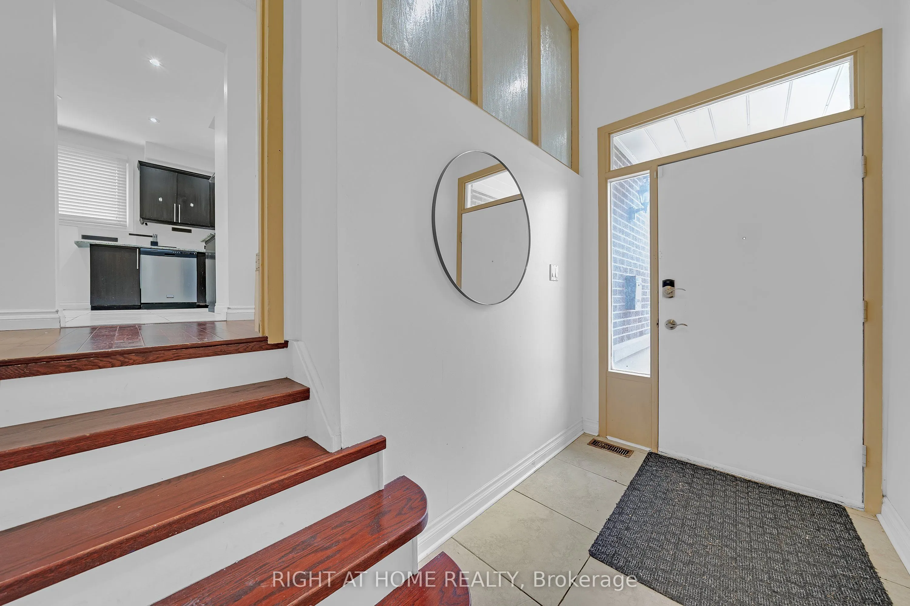 3241 Mccarthy Court