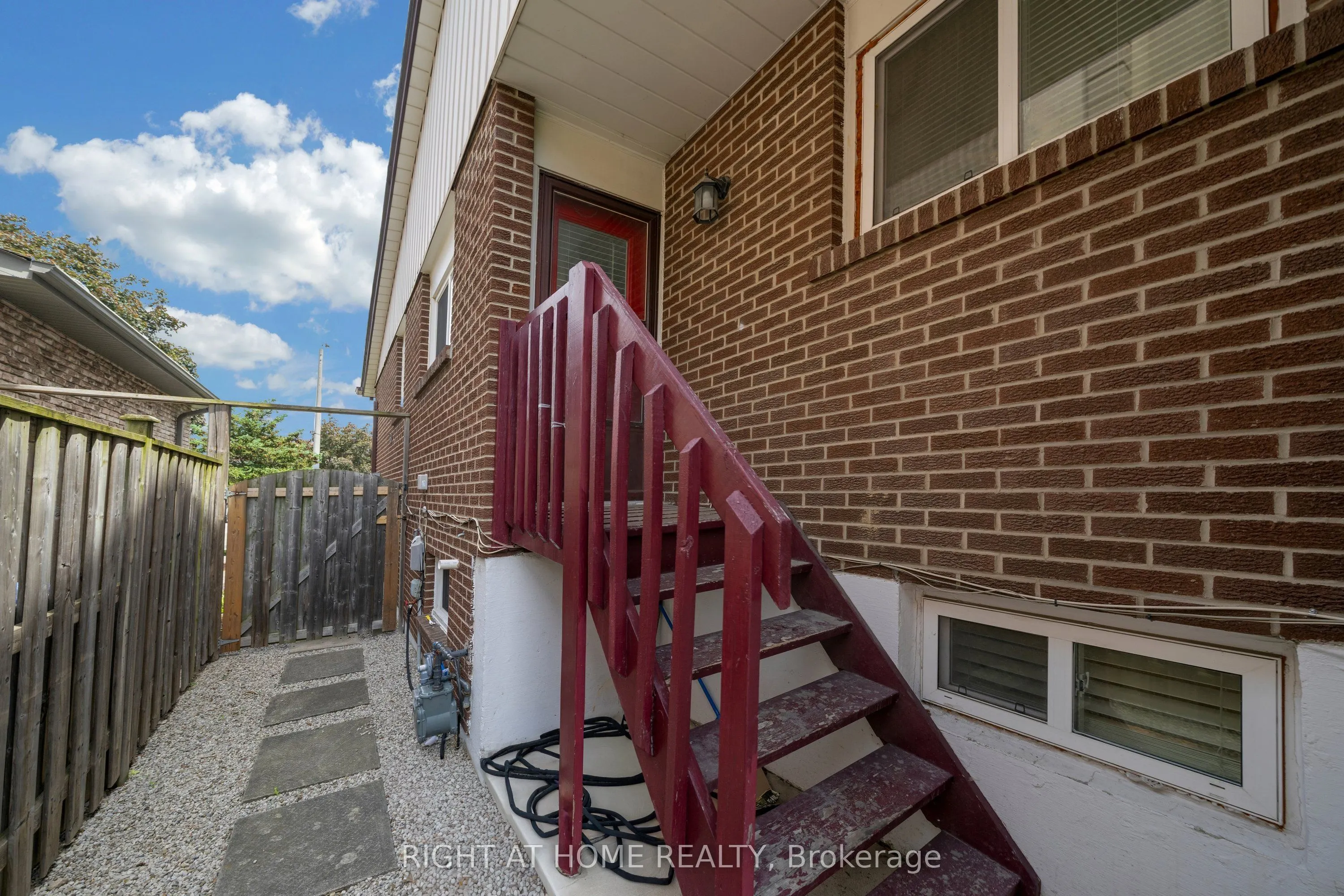 3241 Mccarthy Court