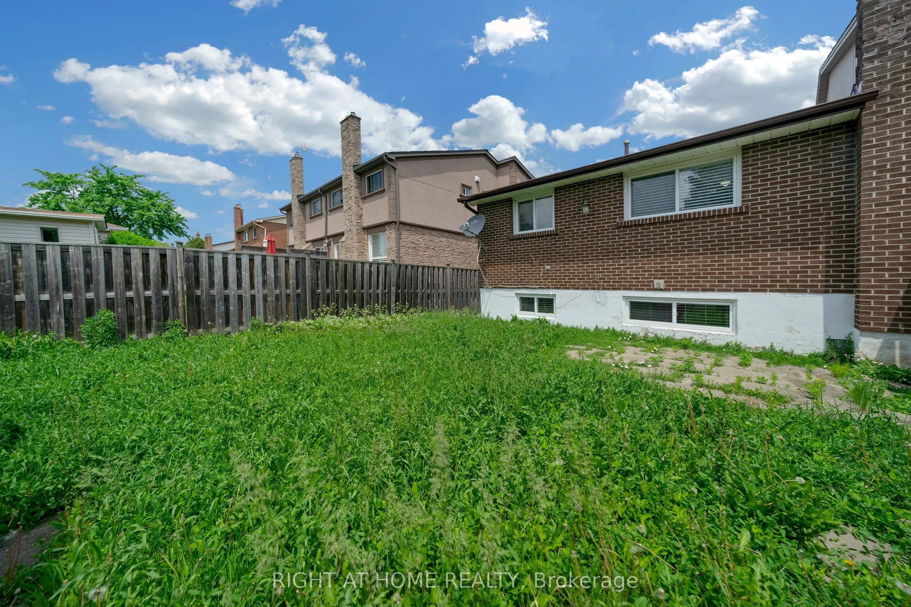 3241 Mccarthy Court