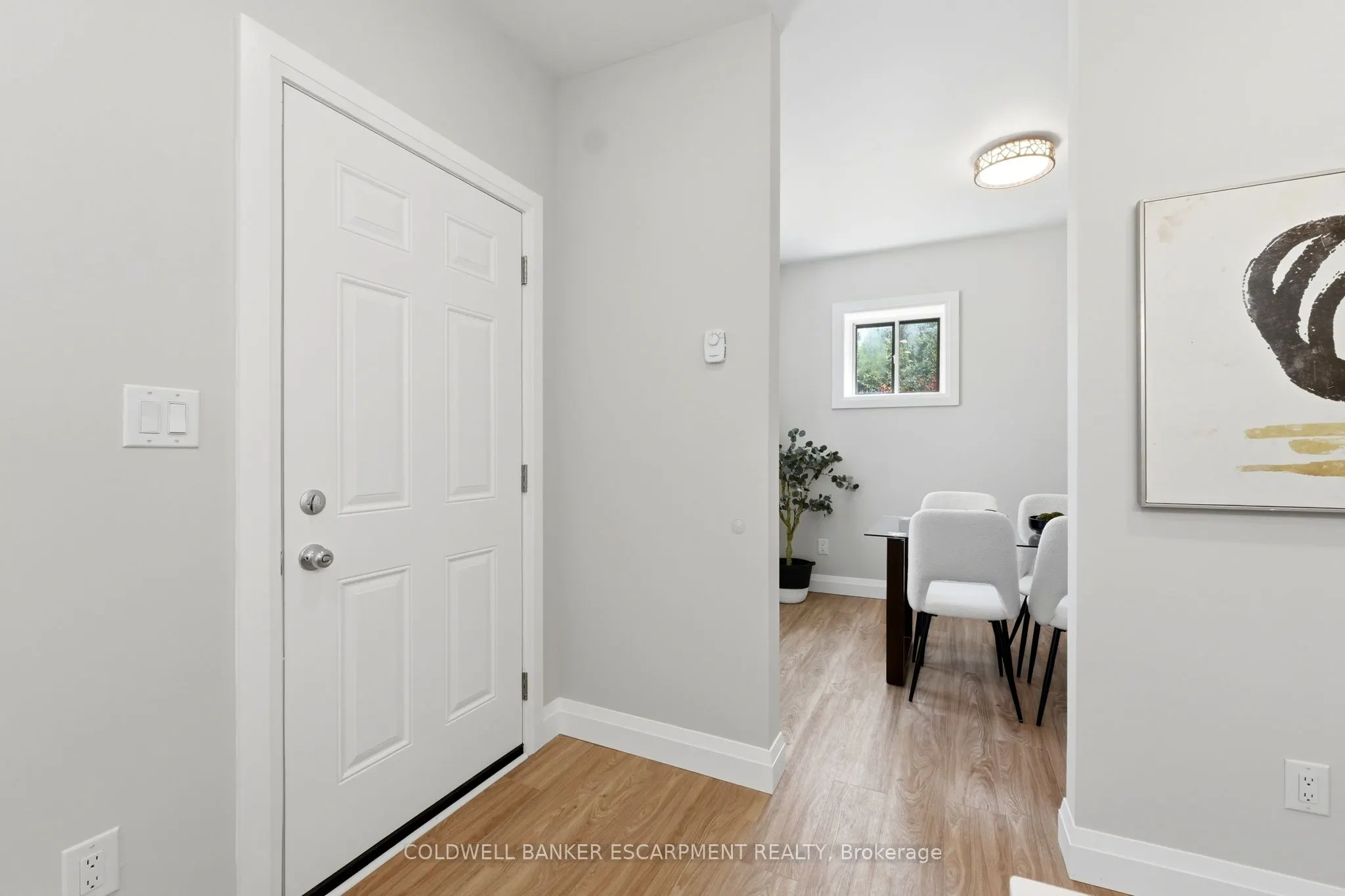 76 Main Street N