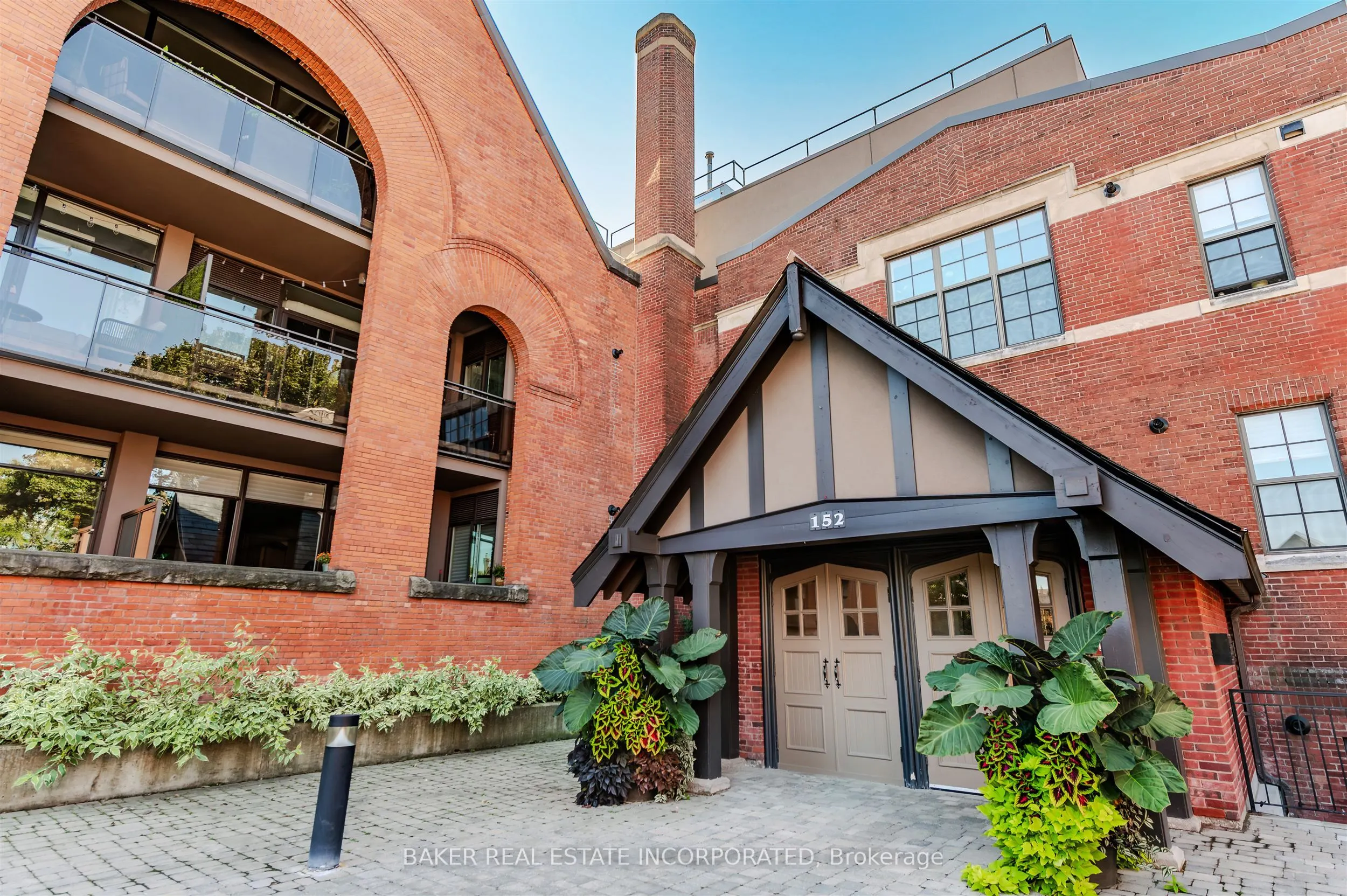 152 Annette Street #107