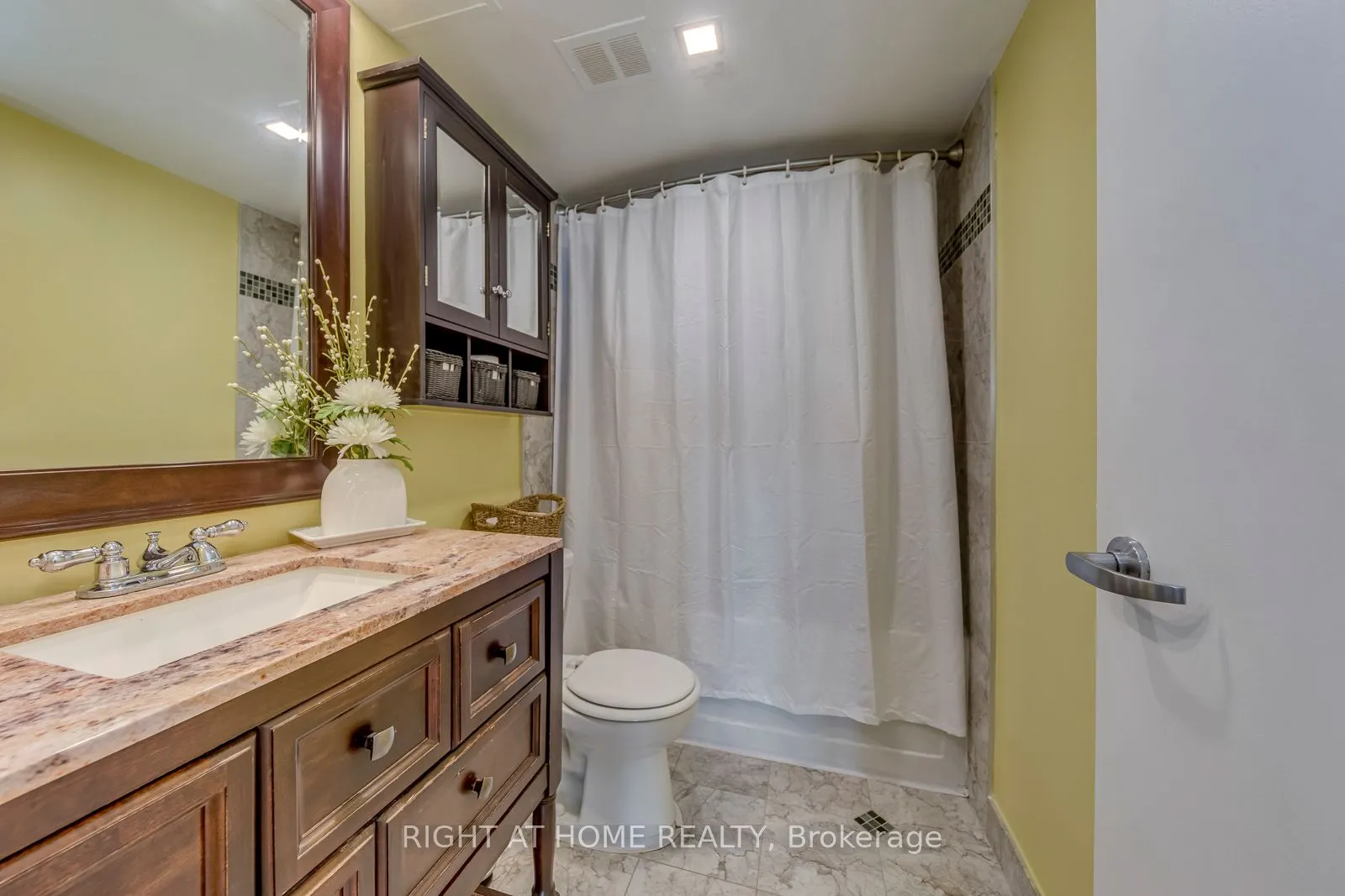 50 Elm Drive E #607