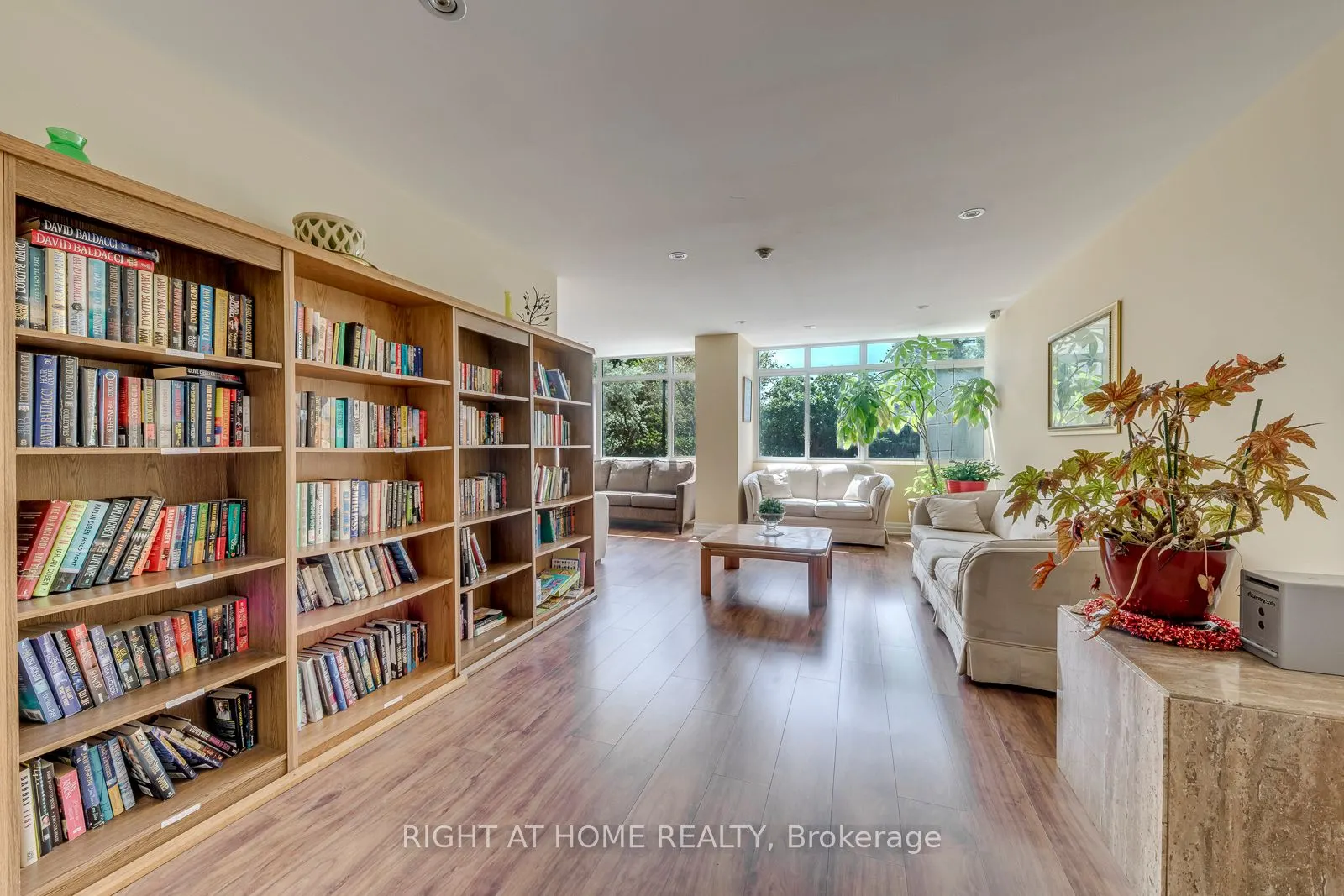 50 Elm Drive E #607