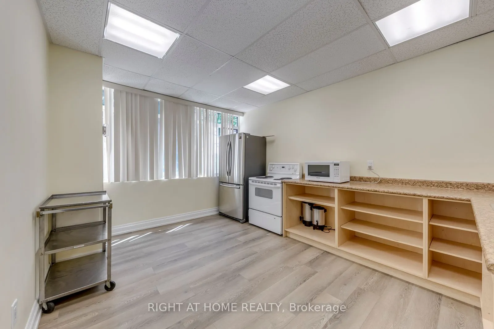 50 Elm Drive E #607