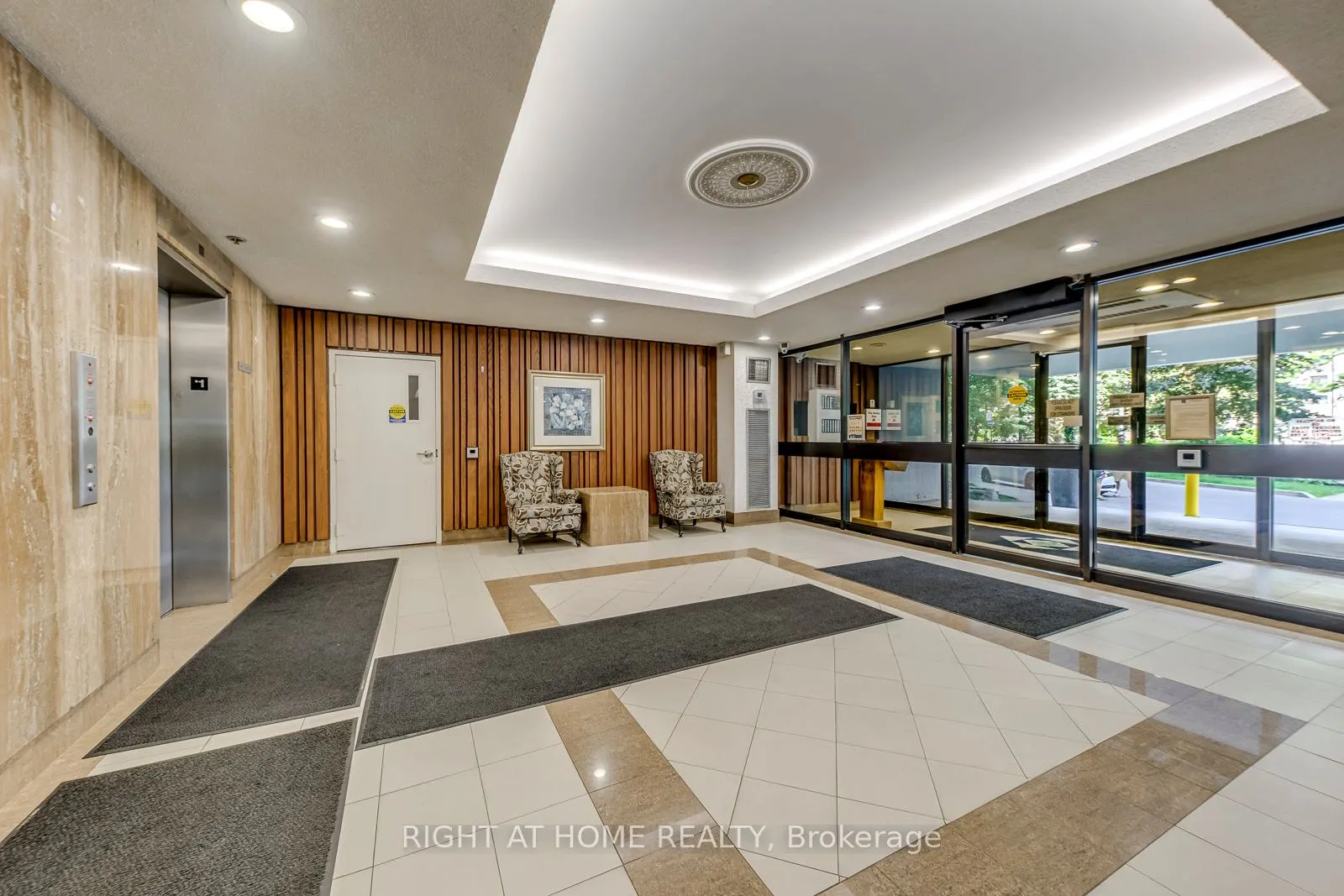 50 Elm Drive E #607