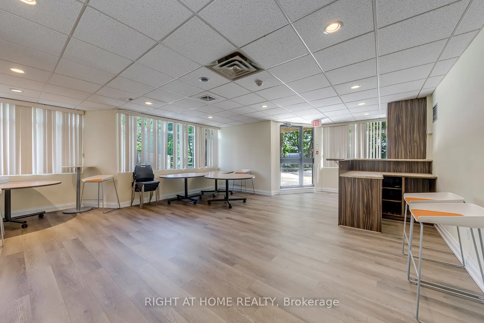 50 Elm Drive E #607