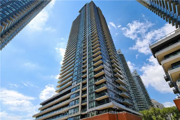2212 Lake Shore Boulevard W