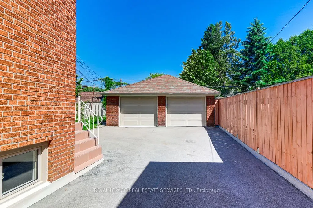 38 Jellicoe Avenue