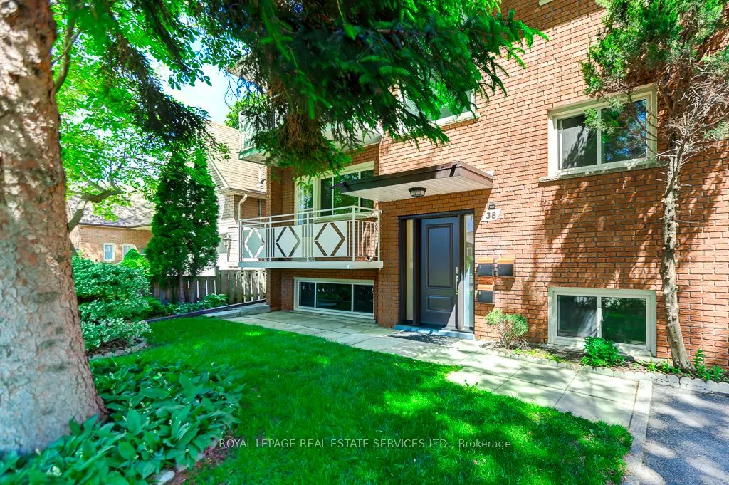 38 Jellicoe Avenue