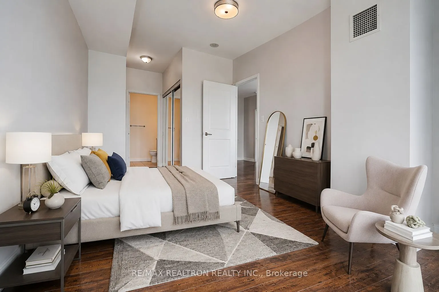 60 Absolute Avenue #706