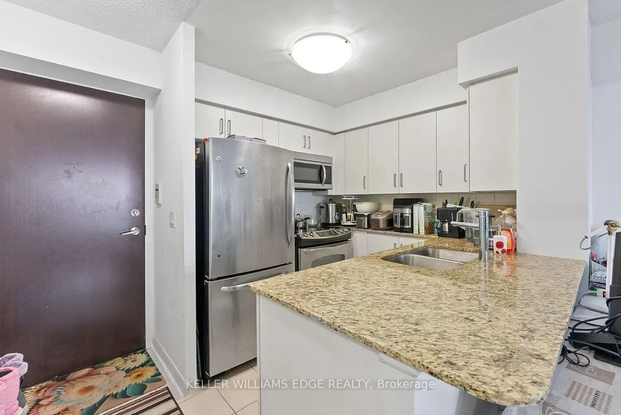 215 Sherway Gardens Road #809