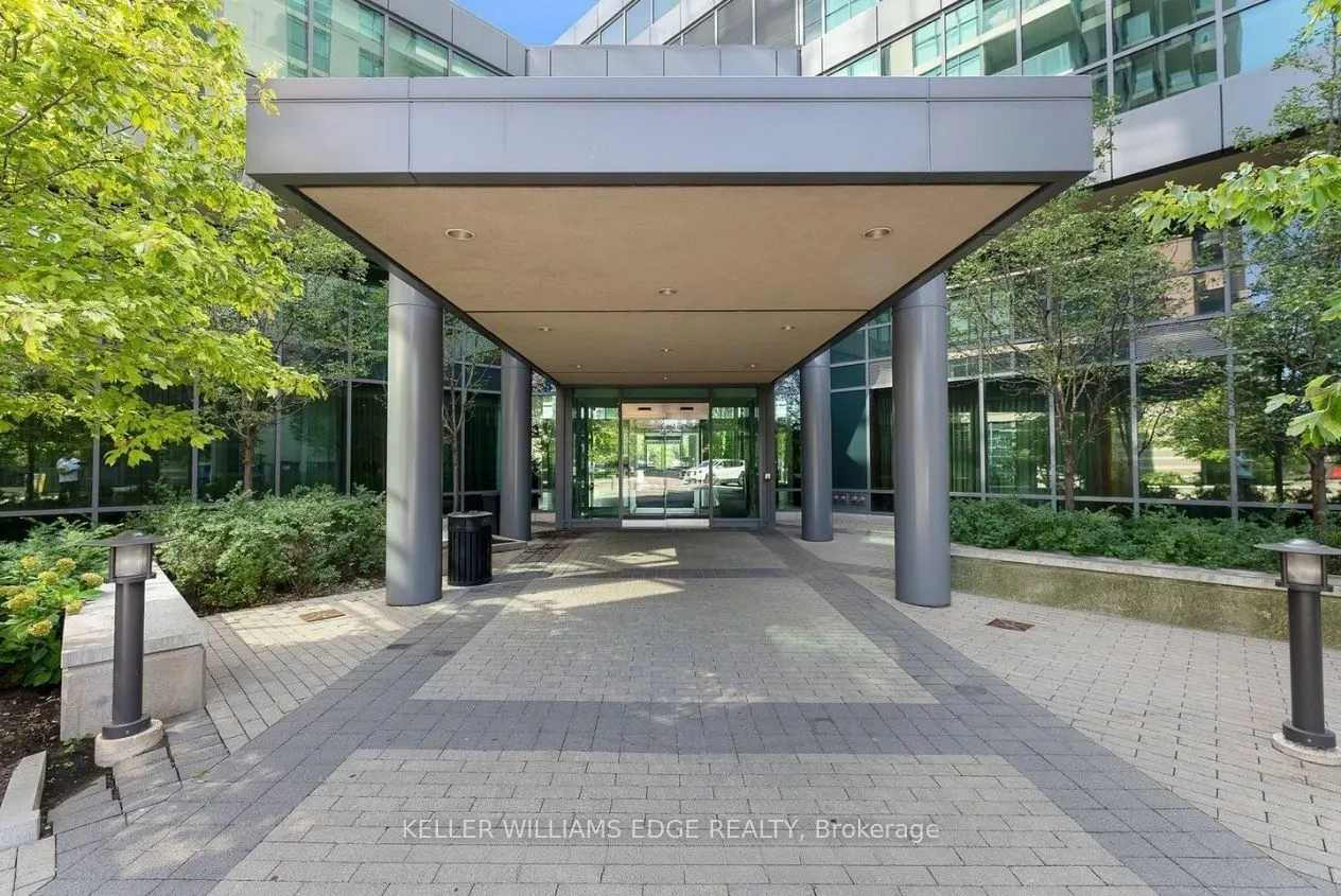 215 Sherway Gardens Road #809
