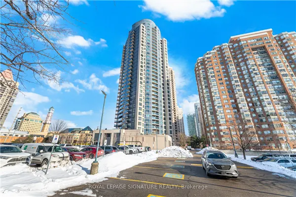 330 Burnhamthorpe Road W