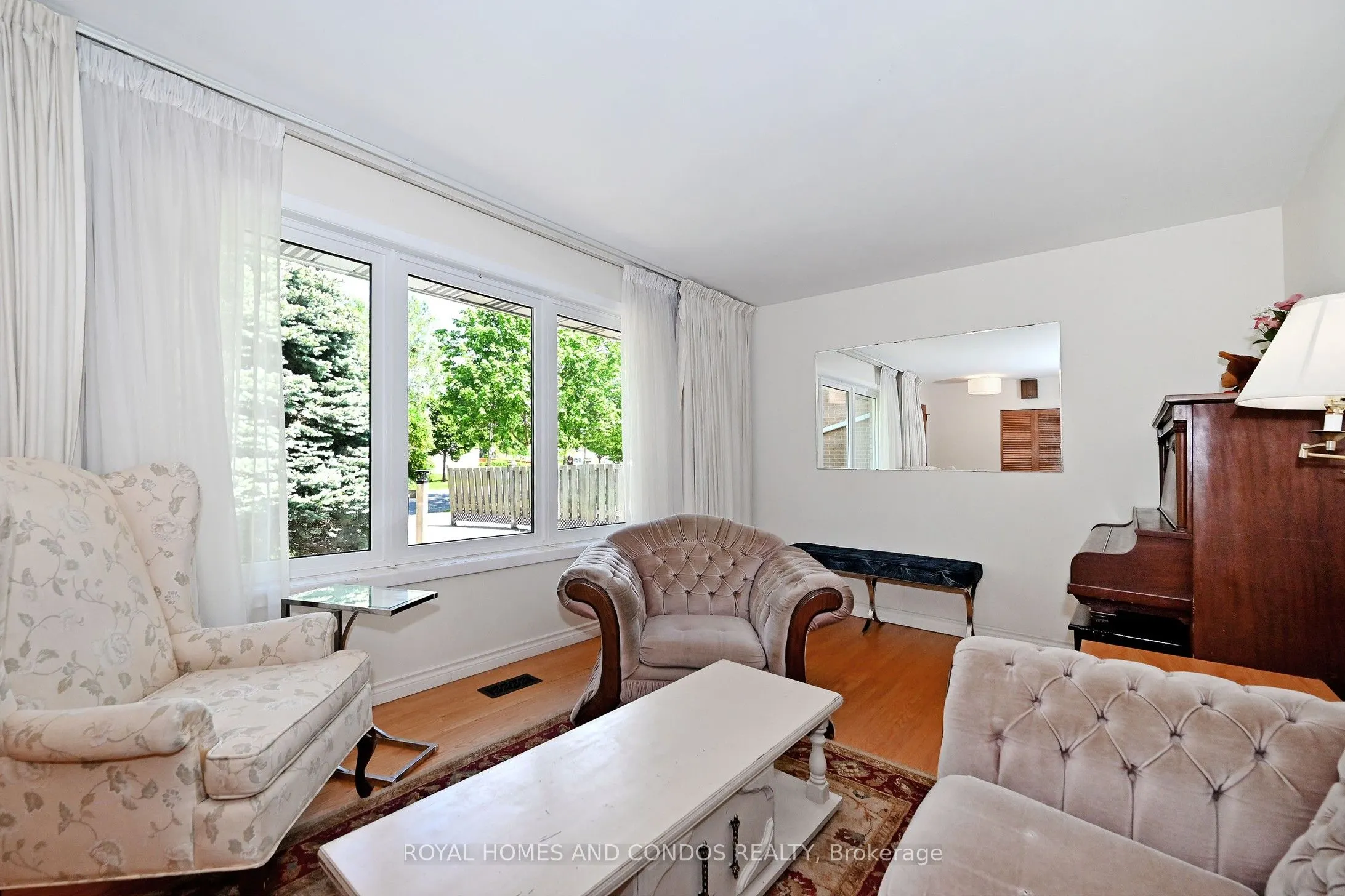 6 Raylawn Crescent