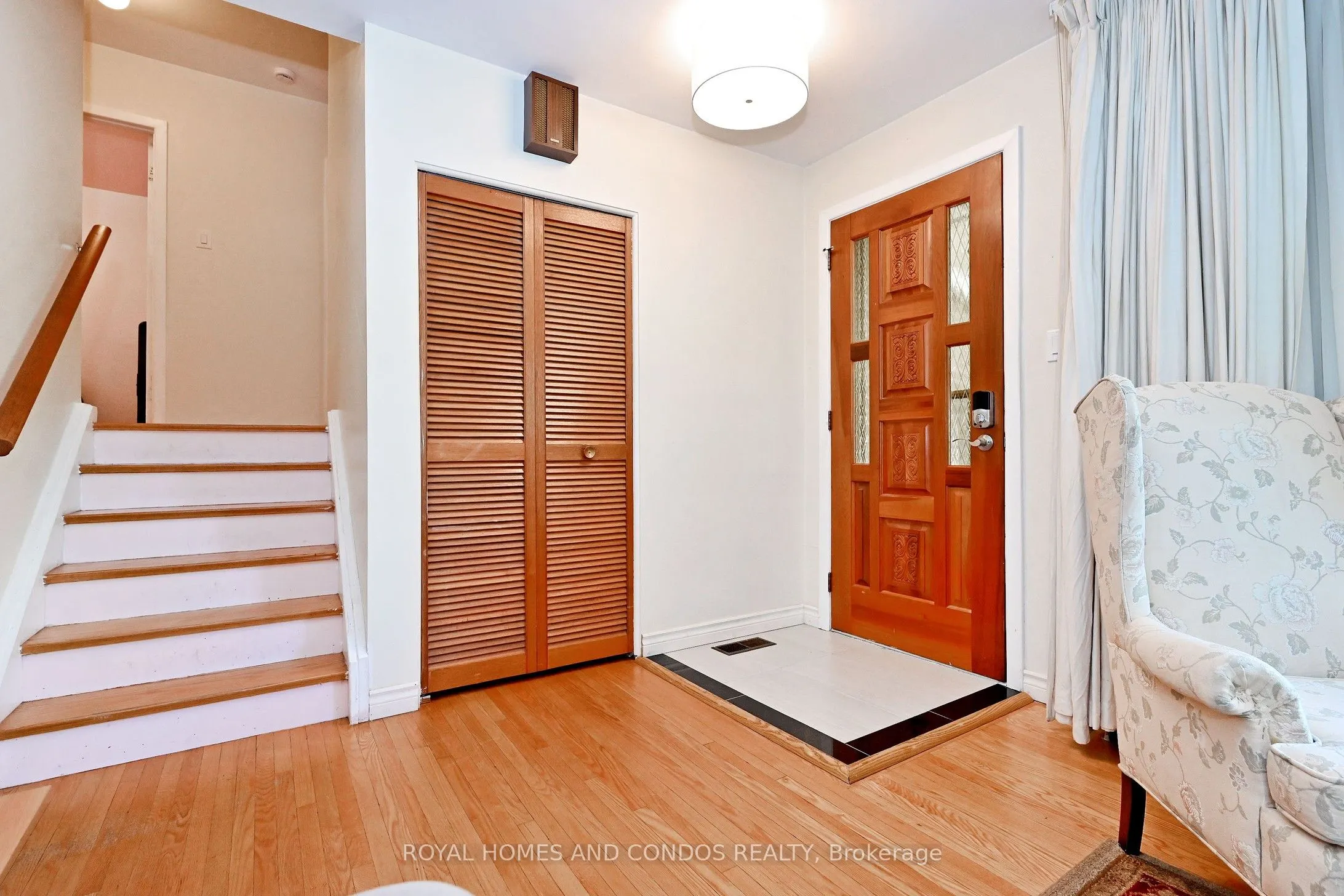 6 Raylawn Crescent