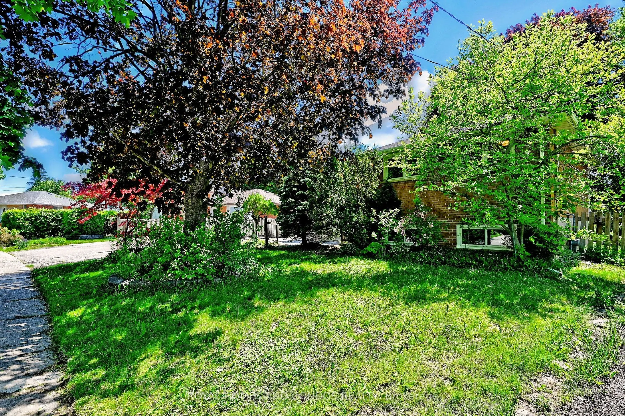 6 Raylawn Crescent